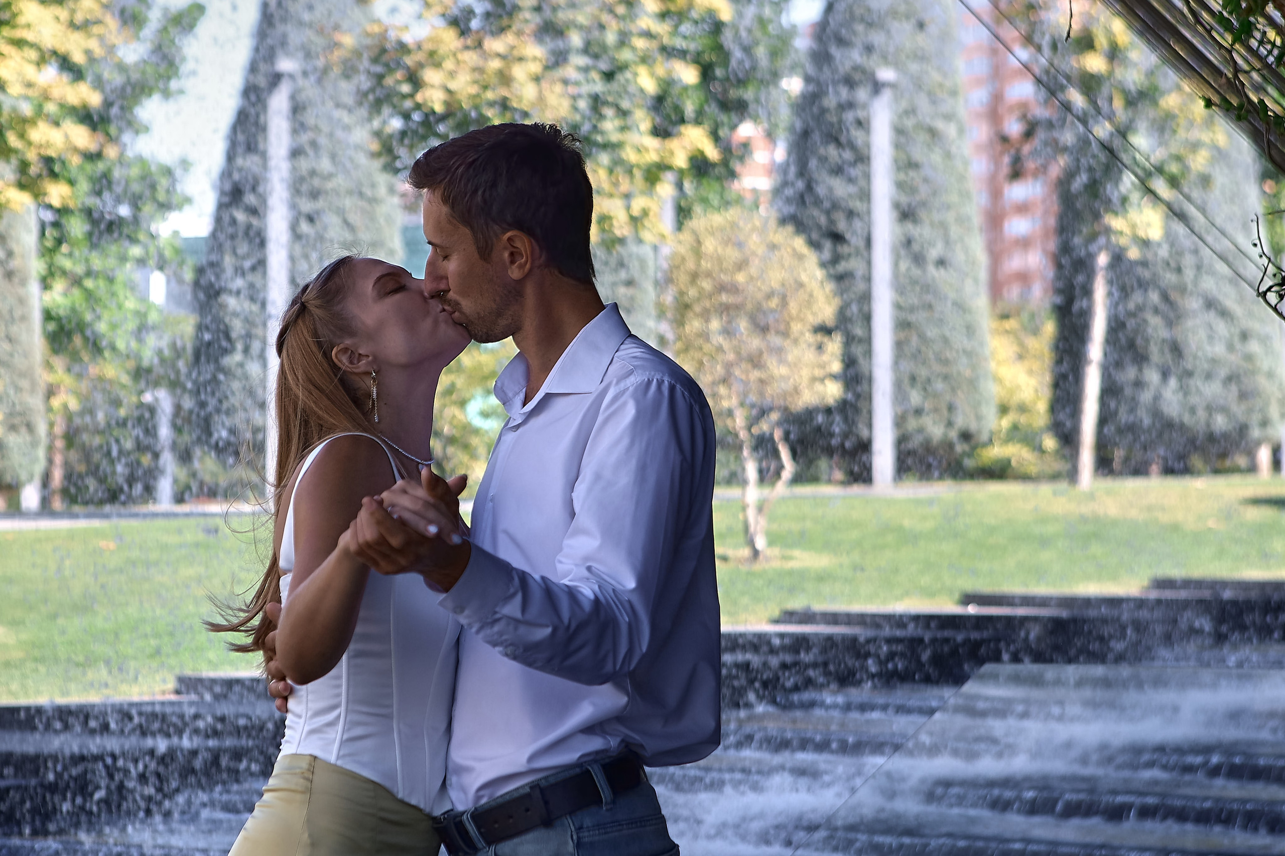 Фотосессия в стиле Love Story в парке Галицкого г. Краснодар. Семейный и свадебный фотограф в Краснодаре Михеева Светлана