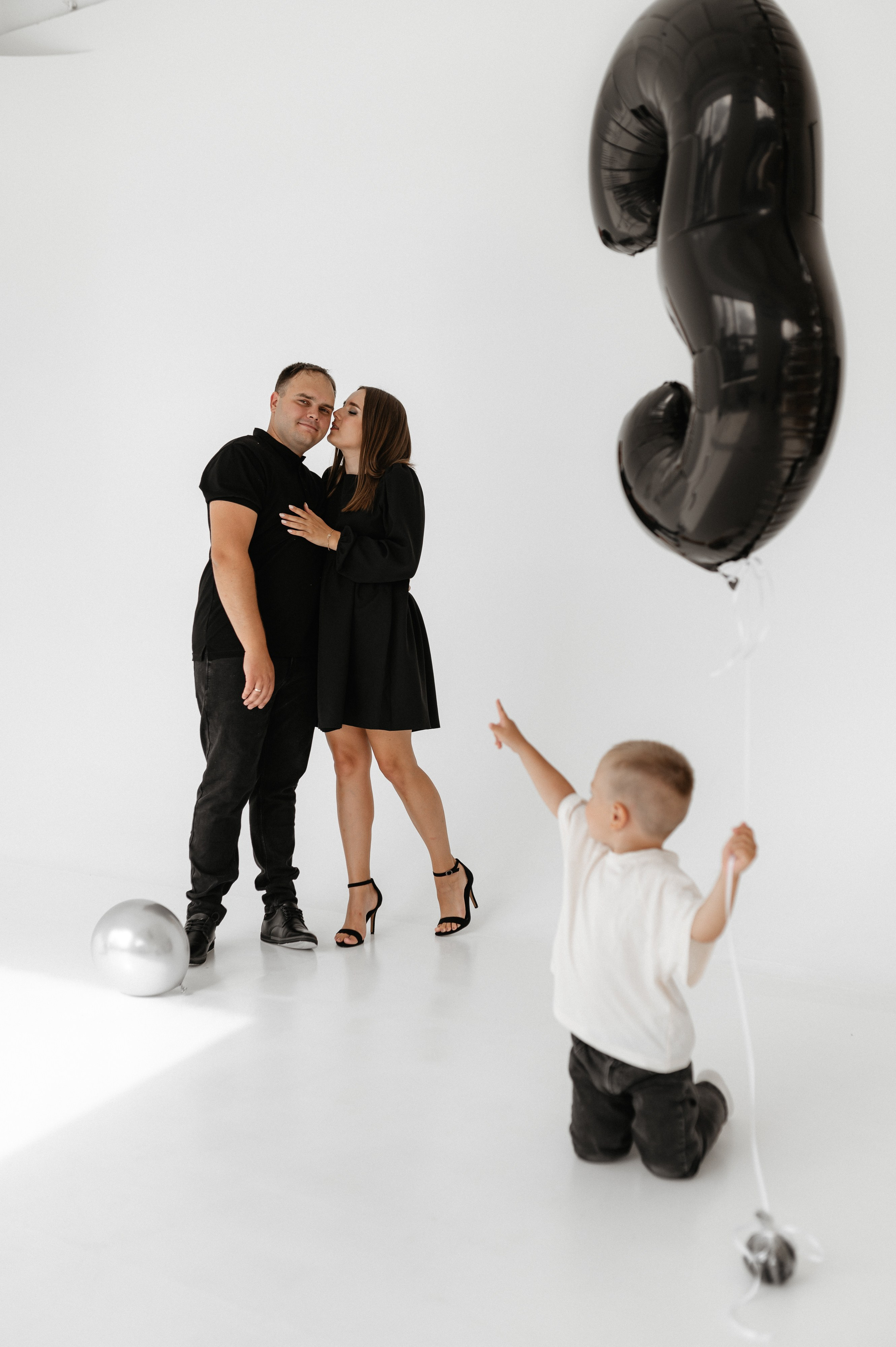 Детский black ДР в студии. Главная