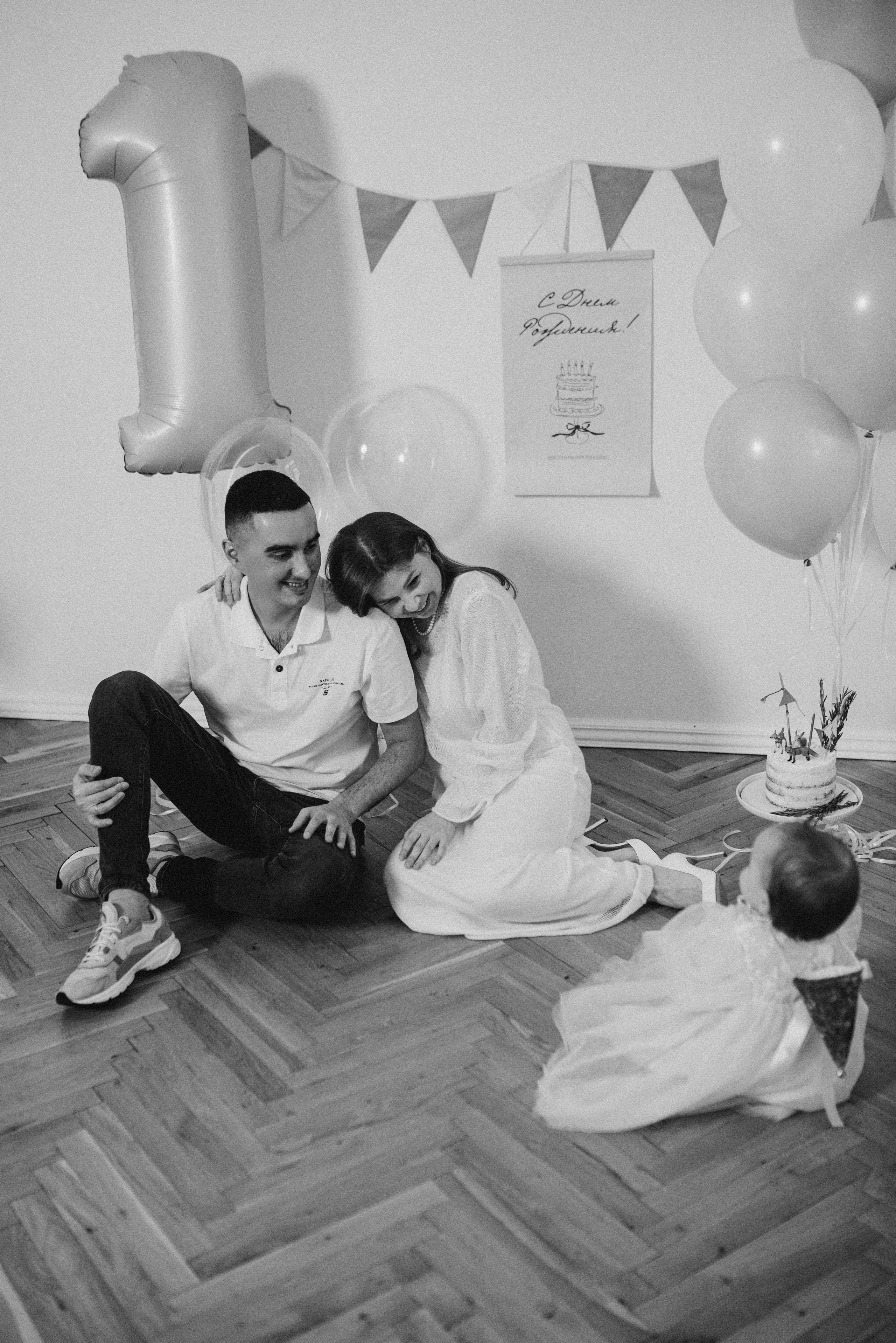 Миша, Алена и малышка Аня. Главная