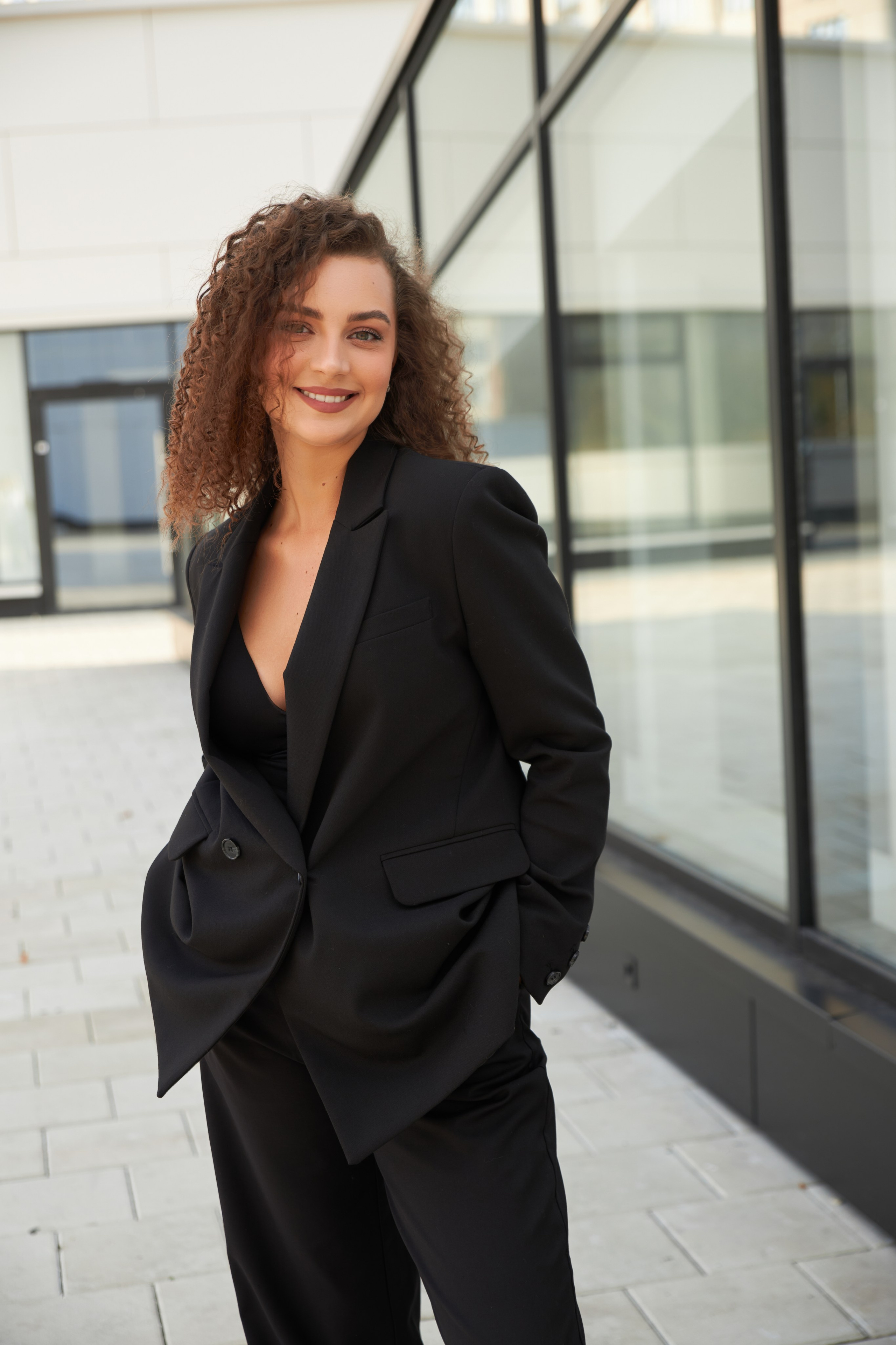 Уличная фотосессия для девушки. Brand и контент фотограф