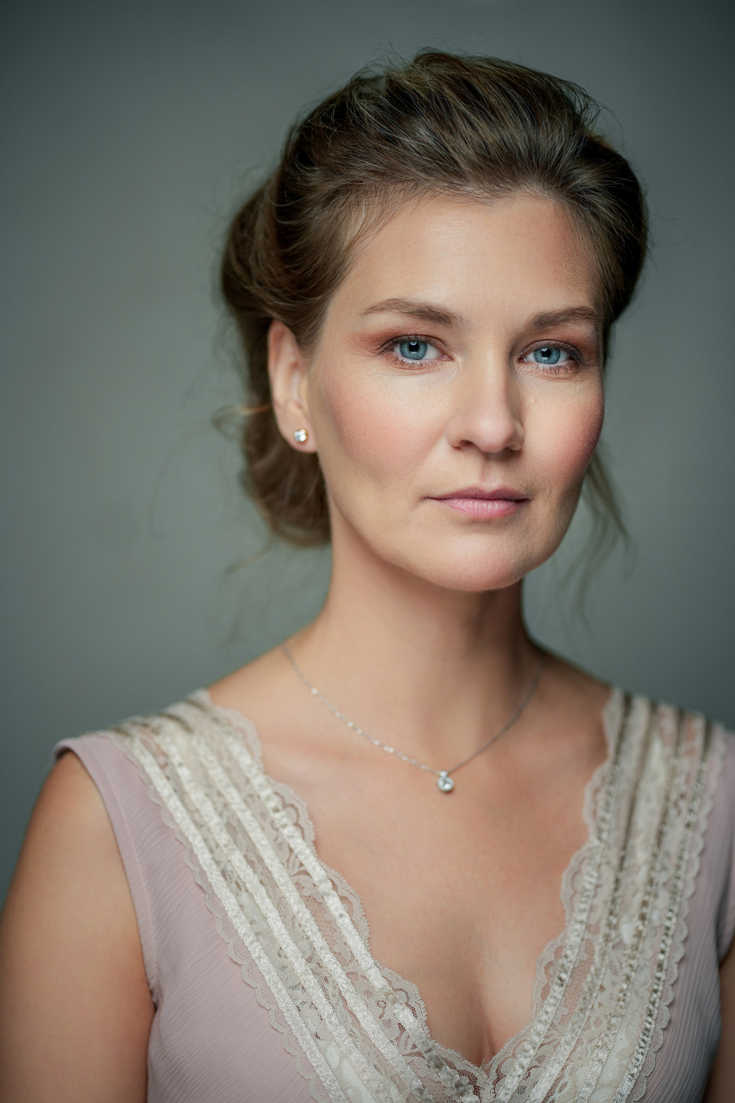 Съёмка типажного портфолио Анны. Портретная съемка в Москве, студийный фотограф Игорь Фомин