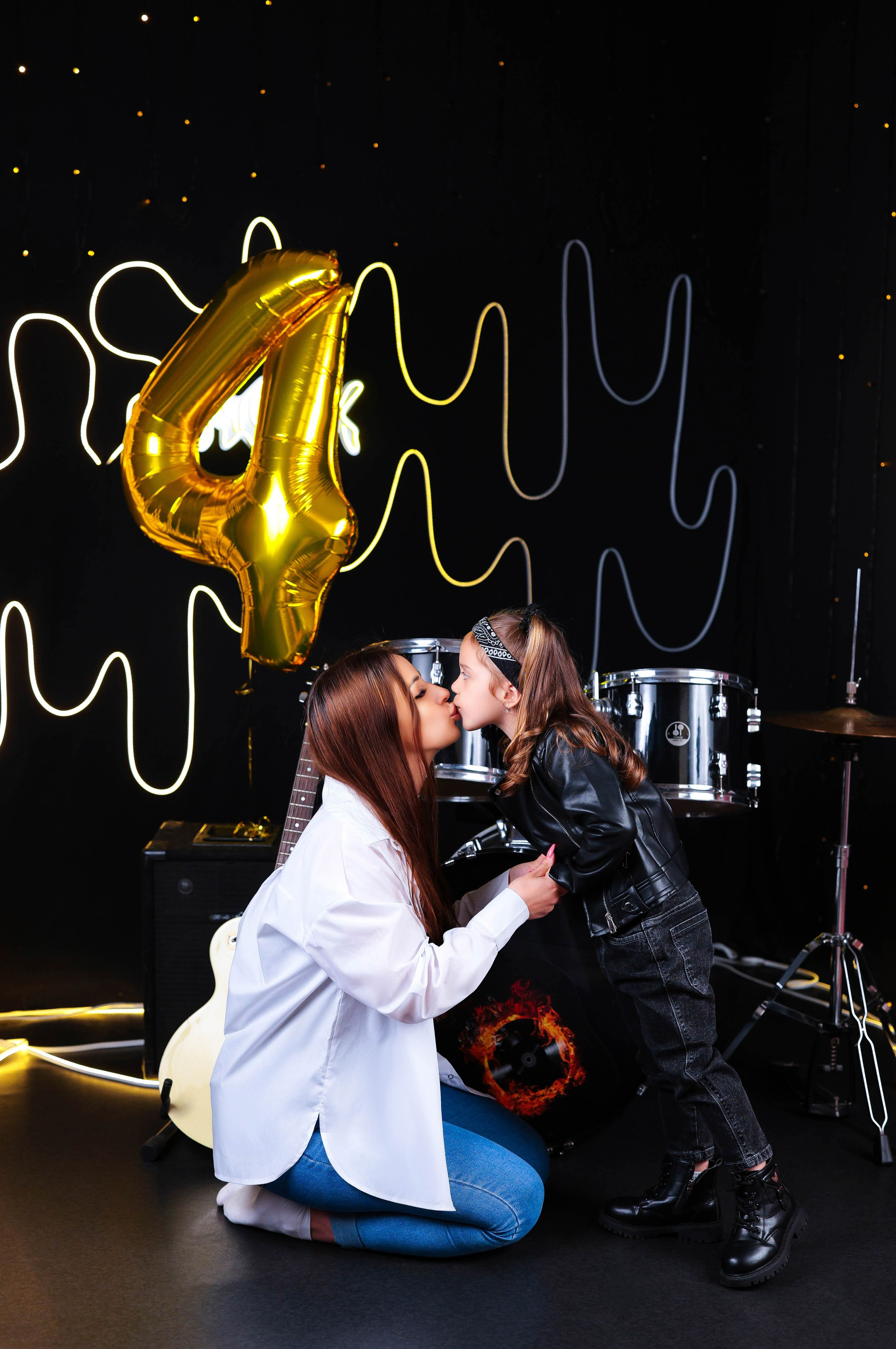 АНТУРАЖ КОВАЛЕВА