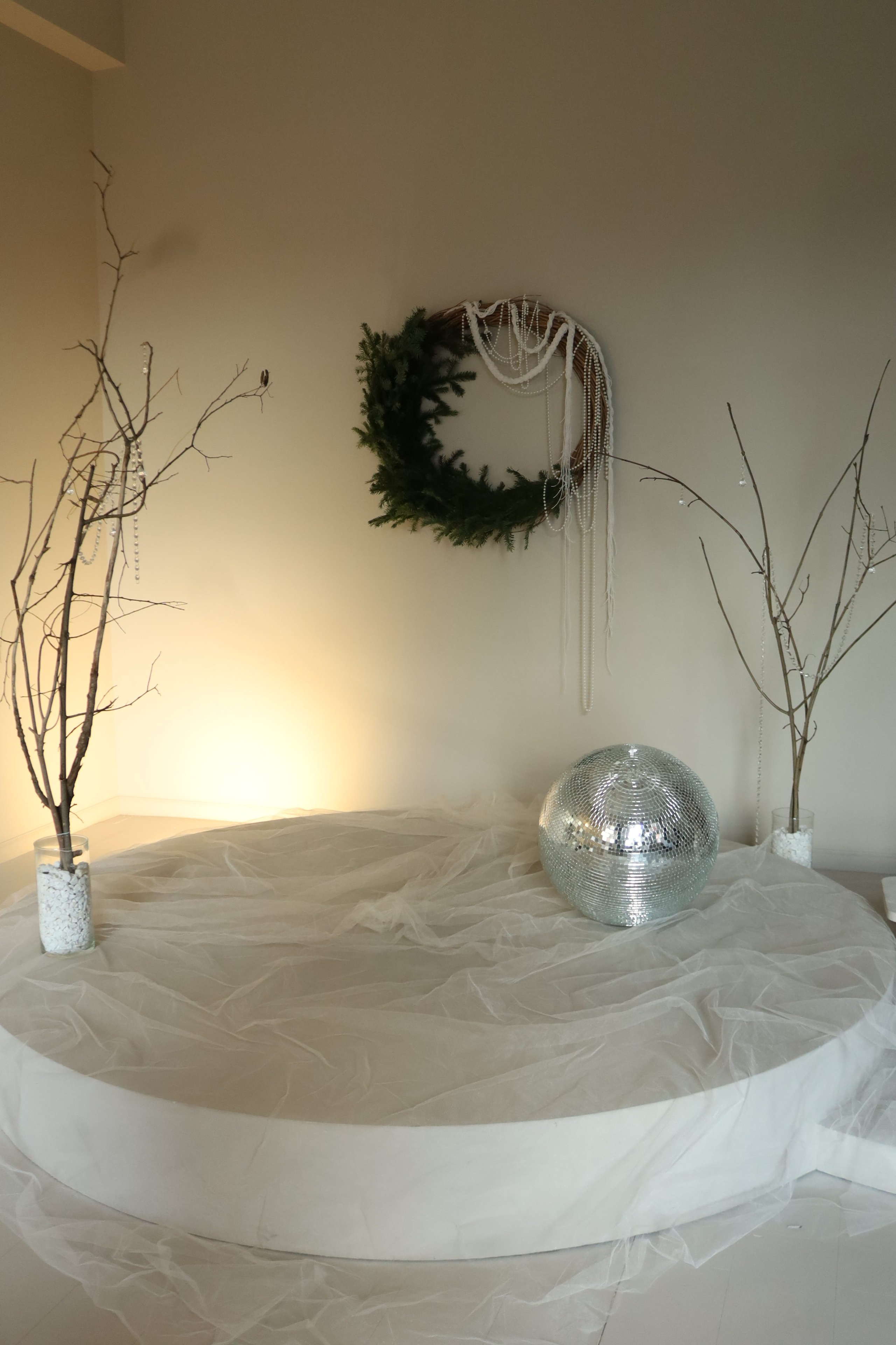 Фотостудия «Оттенки» зал M. Свадебный фотограф в Ростове Александра Груздева