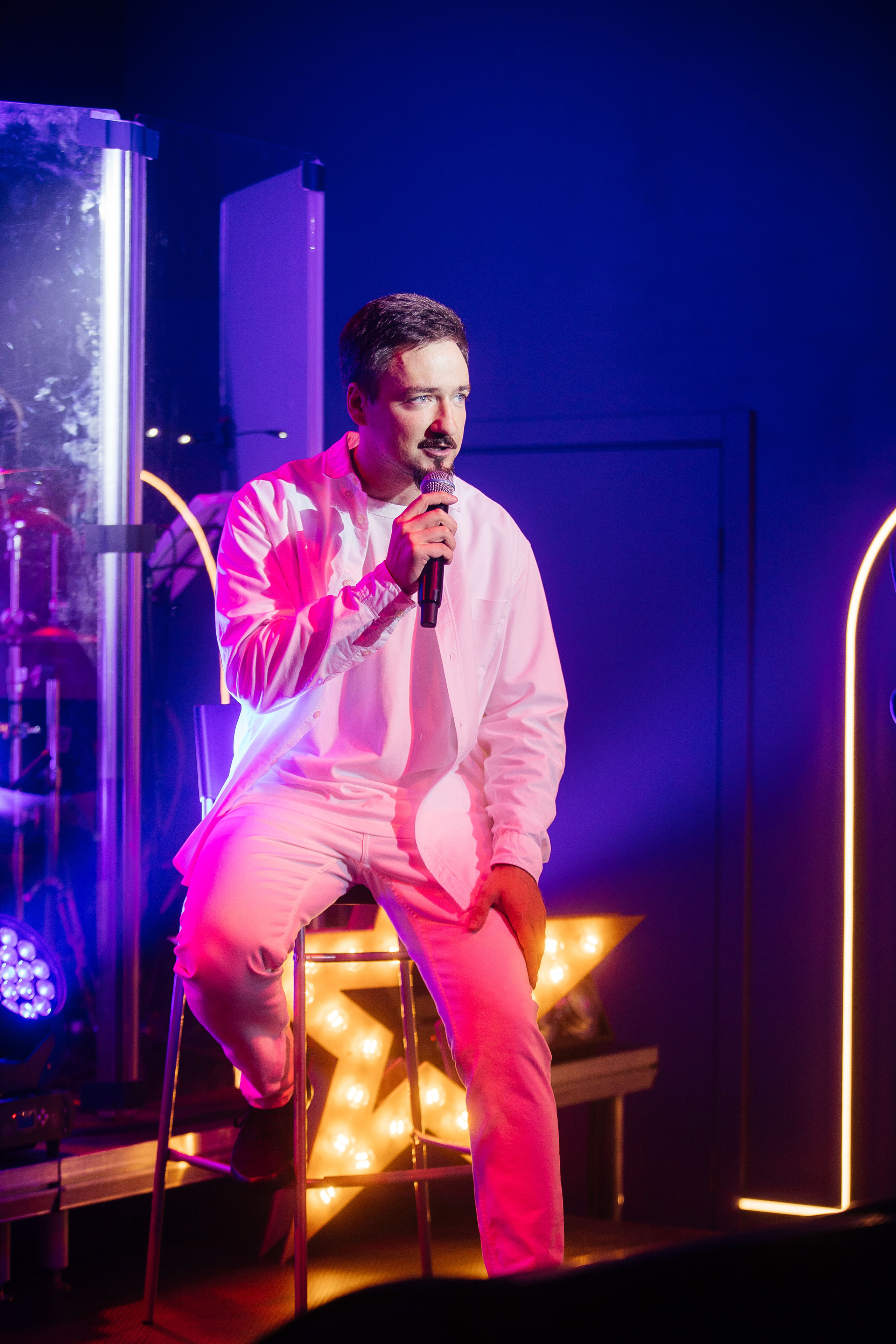 Марина поёт. Фотограф в Красноярске Надежда Воскресенская