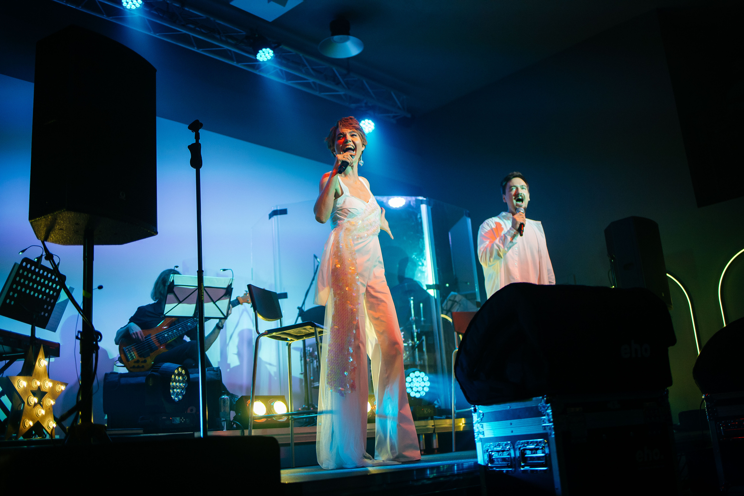 Марина поёт. Фотограф в Красноярске Надежда Воскресенская