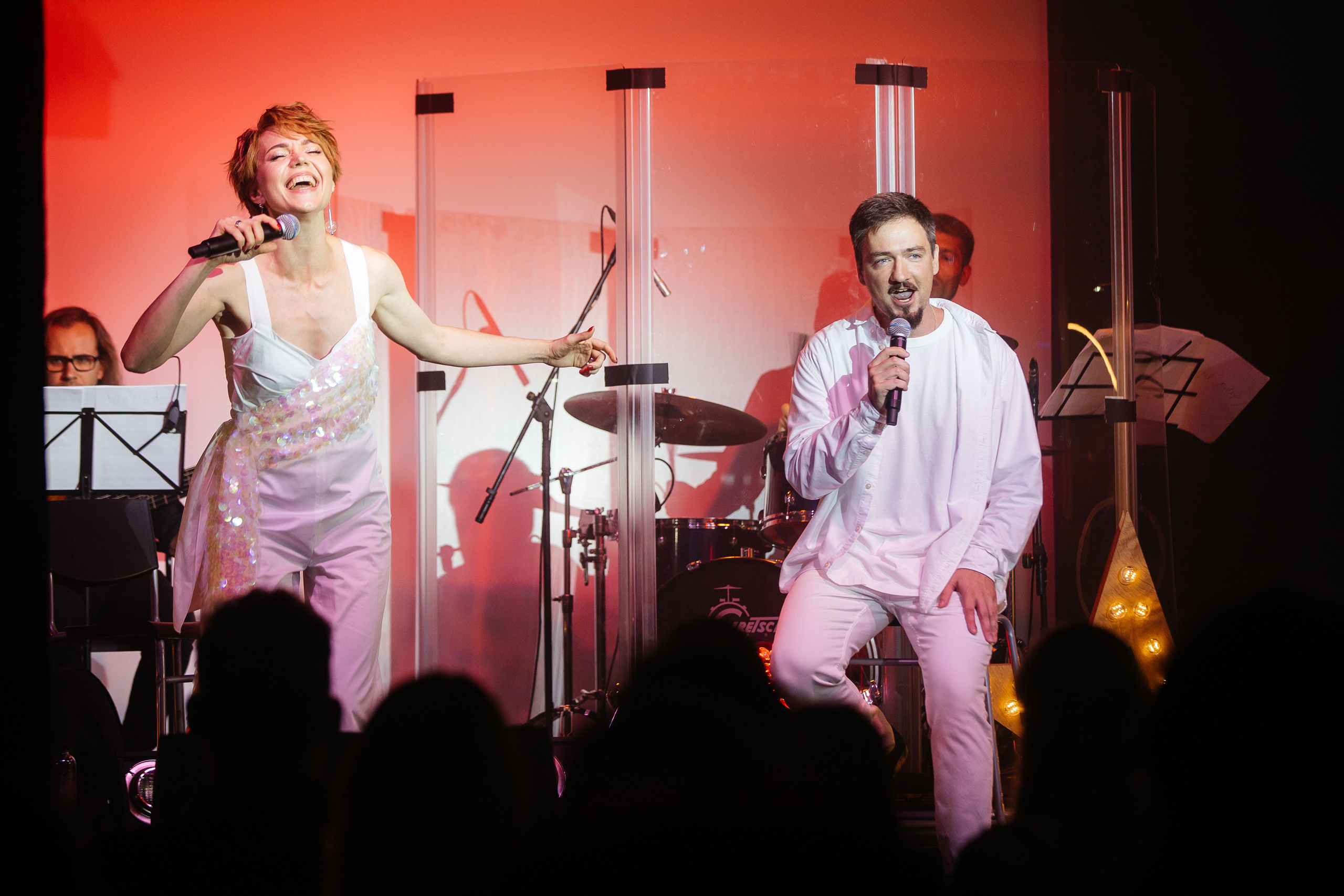 Марина поёт. Фотограф в Красноярске Надежда Воскресенская