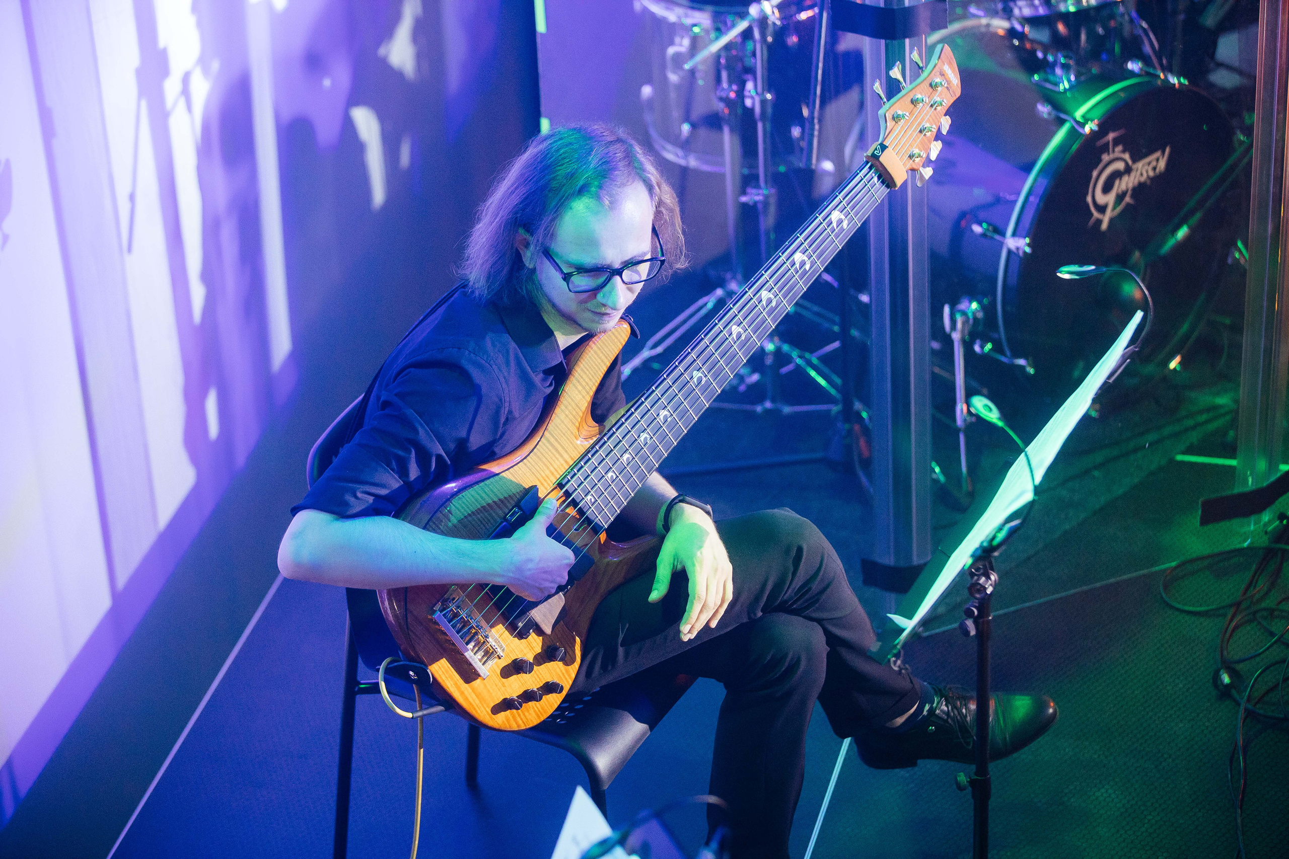 Марина поёт. Фотограф в Красноярске Надежда Воскресенская