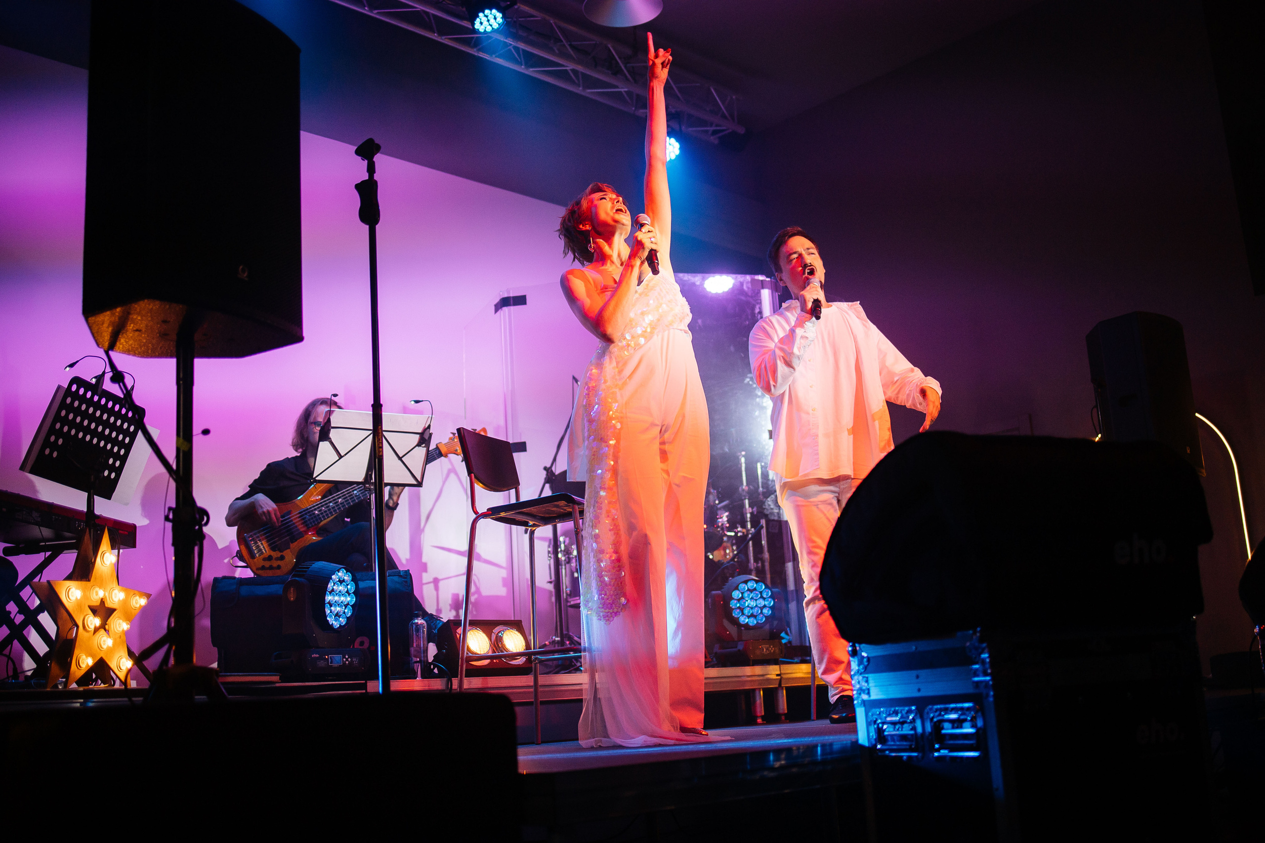 Марина поёт. Фотограф в Красноярске Надежда Воскресенская