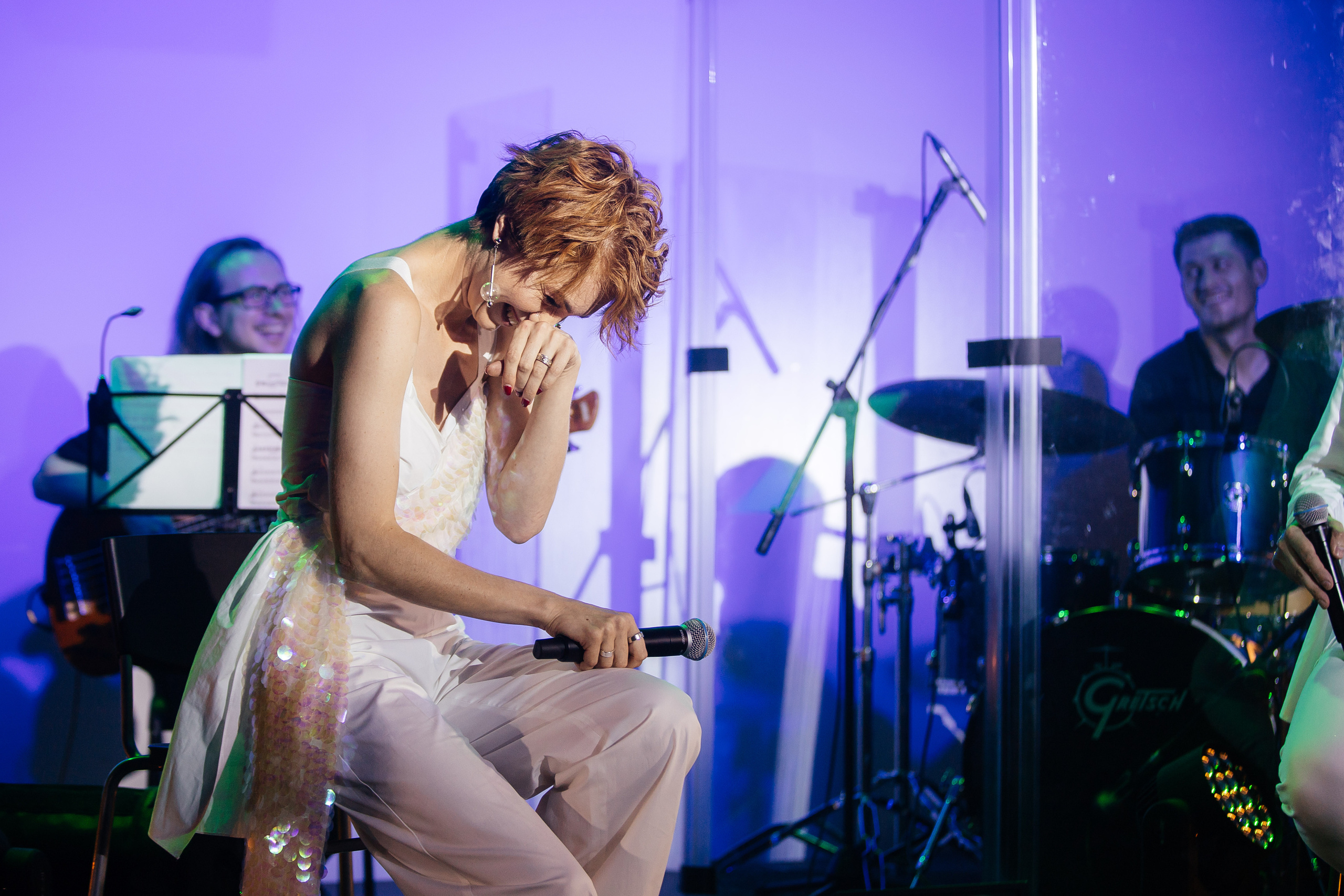 Марина поёт. Фотограф в Красноярске Надежда Воскресенская