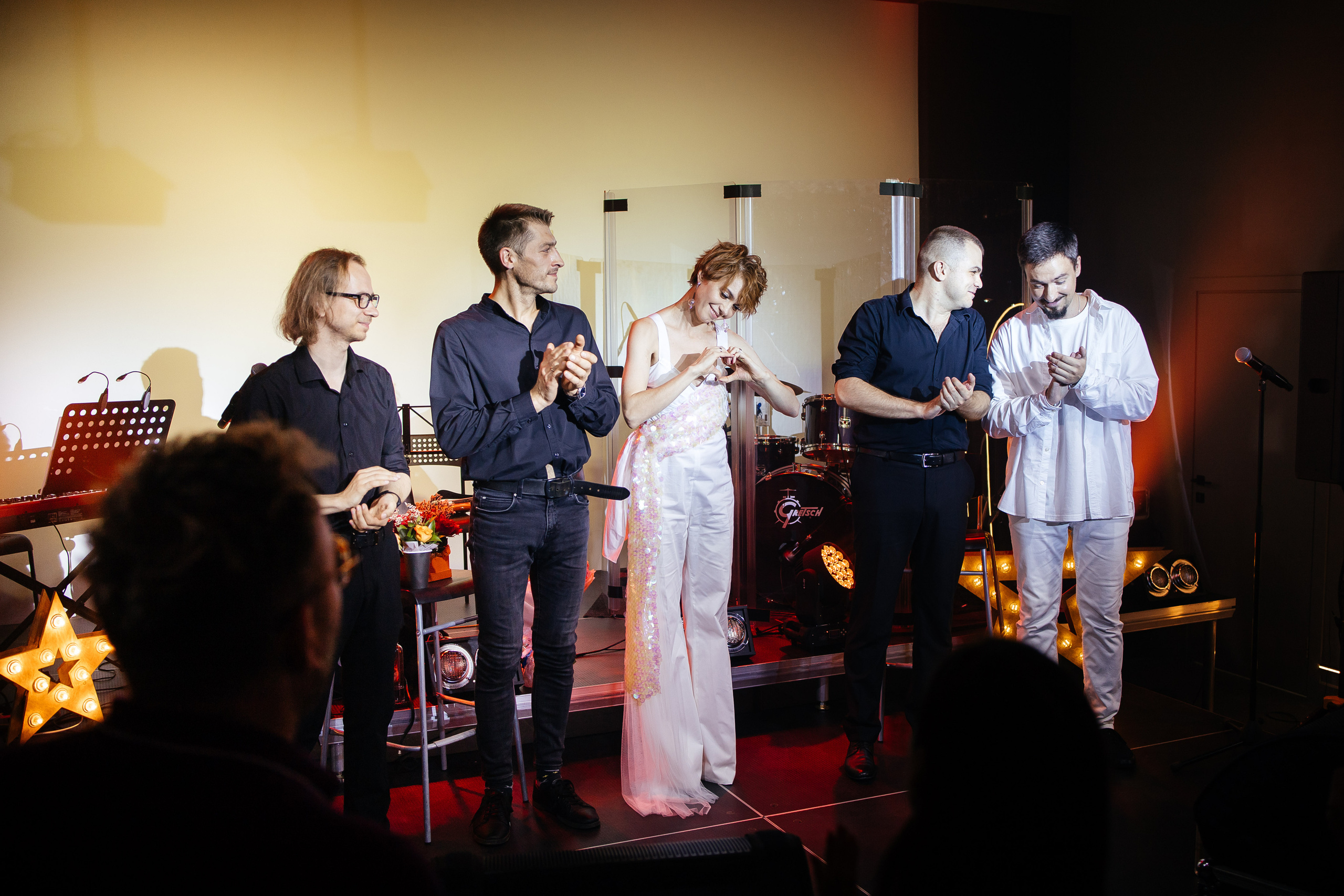 Марина поёт. Фотограф в Красноярске Надежда Воскресенская