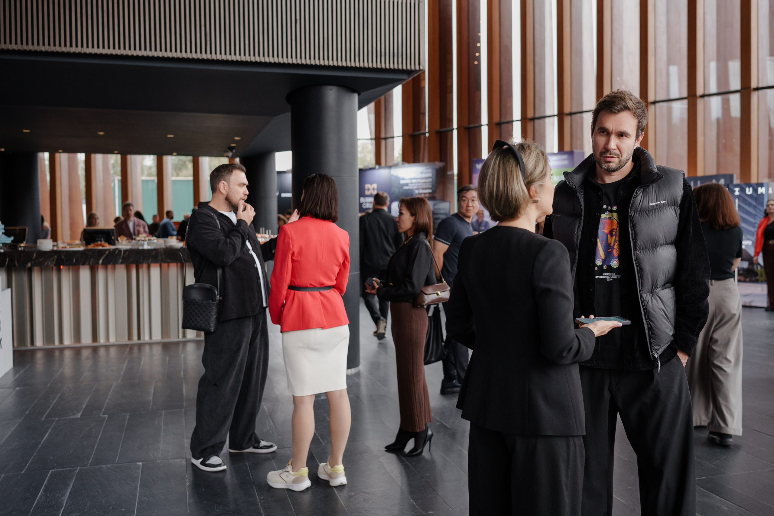 Фотограф репортажный на конференцию/форум в Москве. Репортажный фотограф в Москве Саша Дружинина