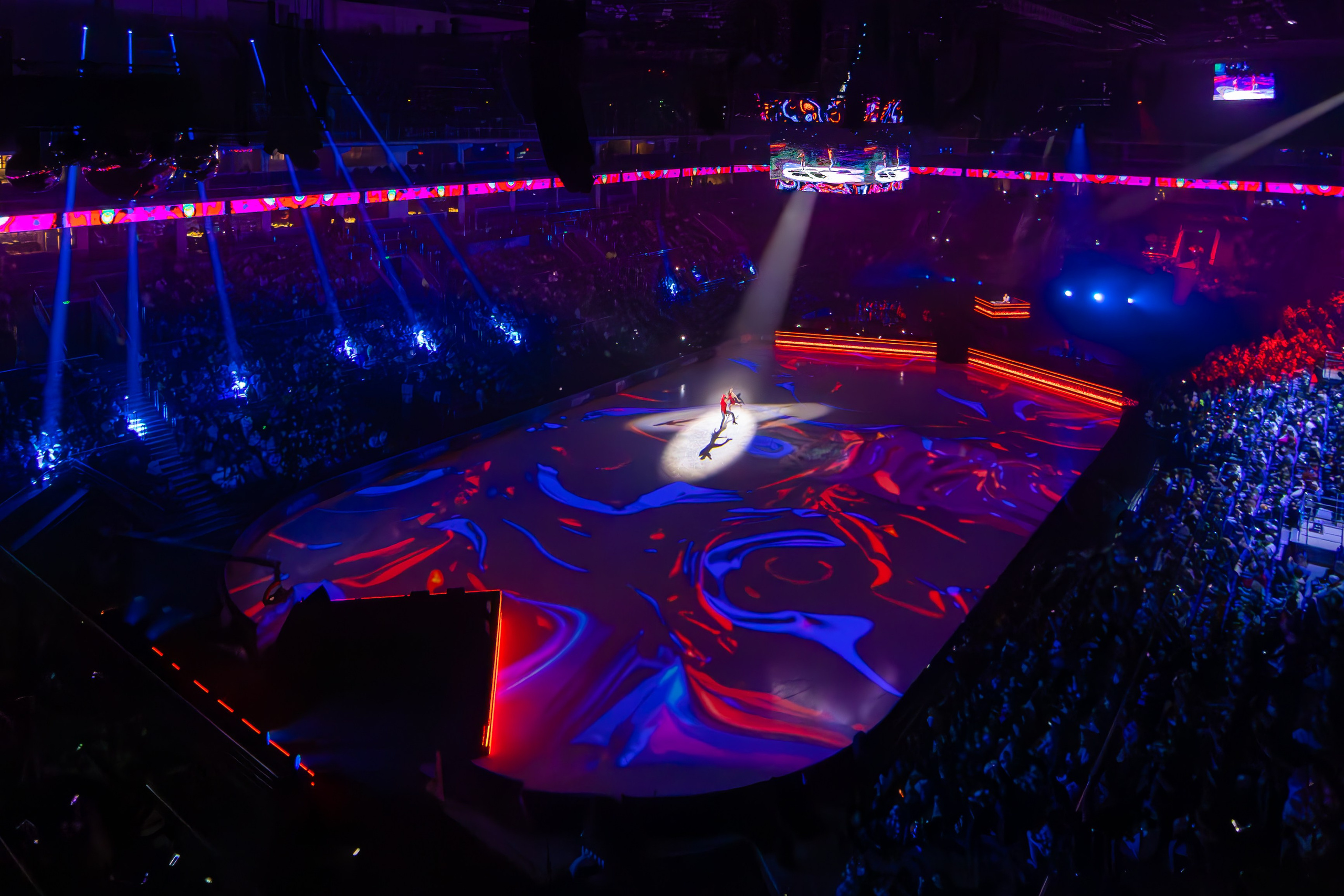 Шоу Евгении Медведевой. Фотограф Вадим Казусь