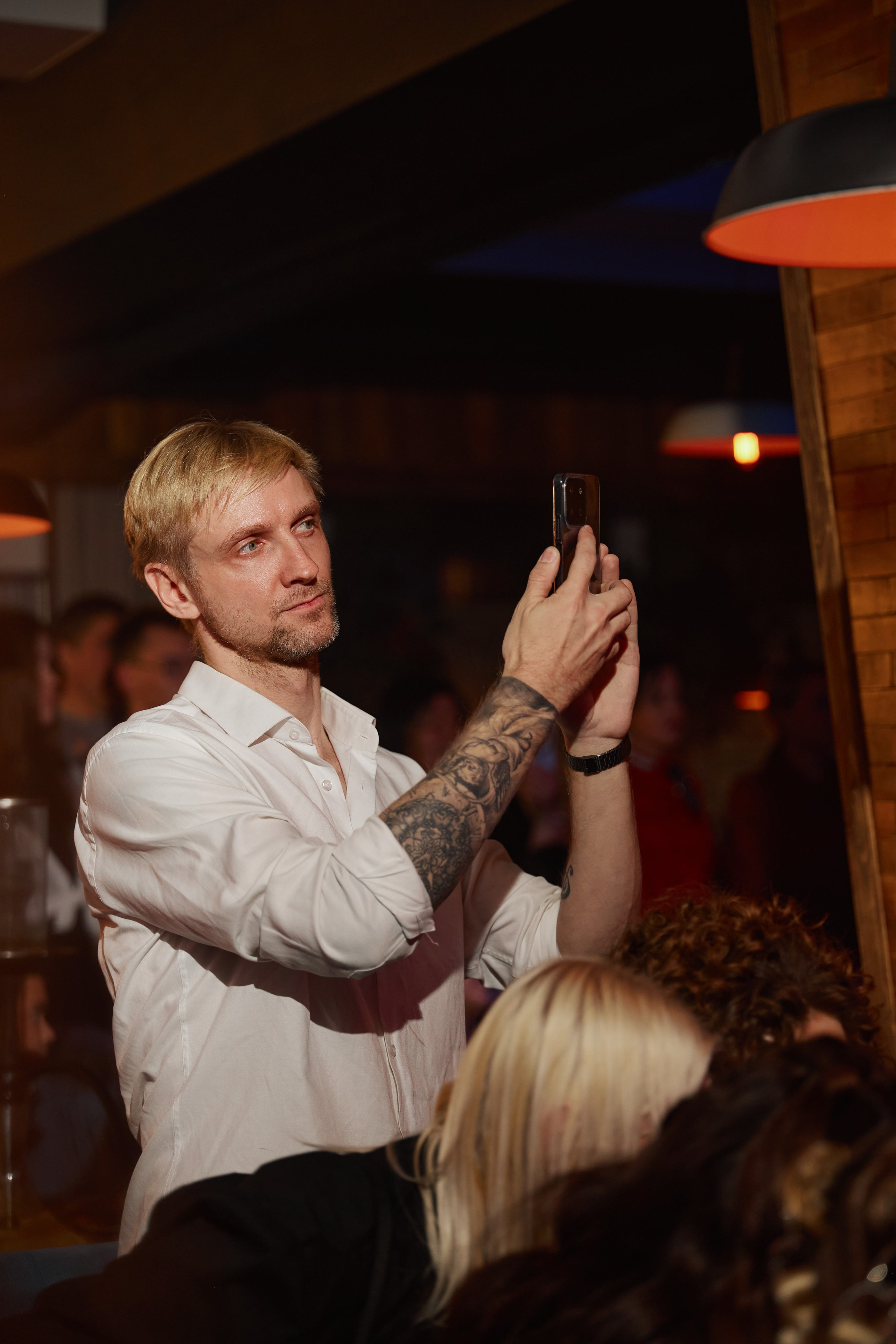 Арт-вечеринка 2026. Фотограф и видеограф в Кургане Леонид Корнильев