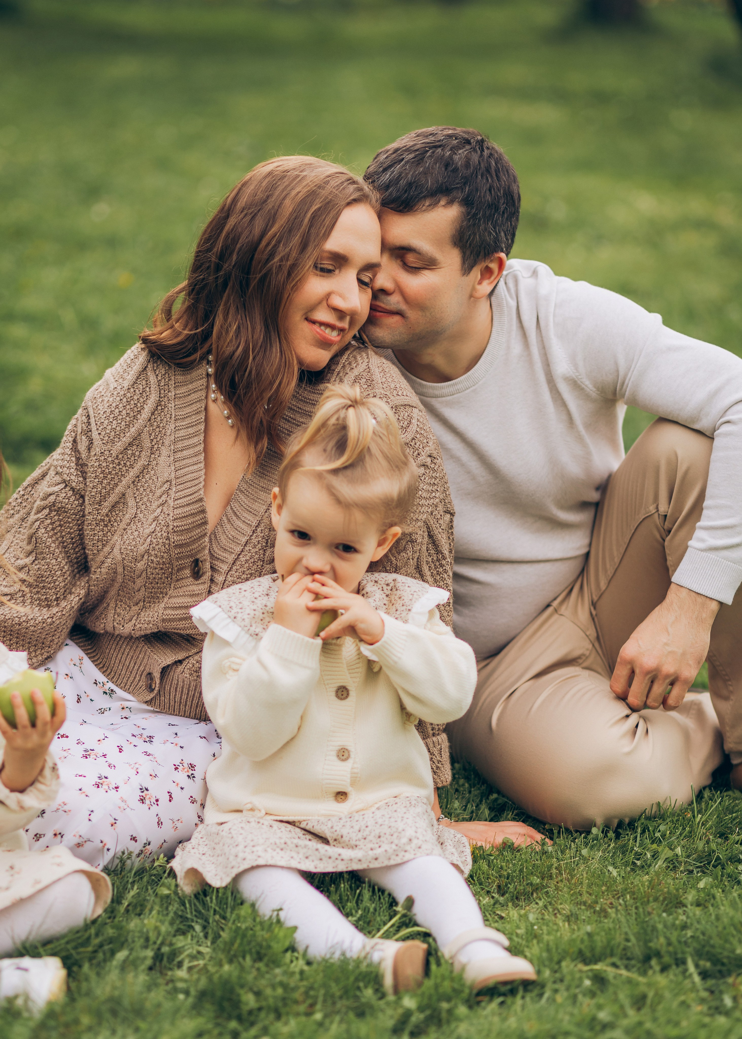 Надежда, Руслан, Ксюша и Настя. Семейный фотограф В Москве Александра Дейкун