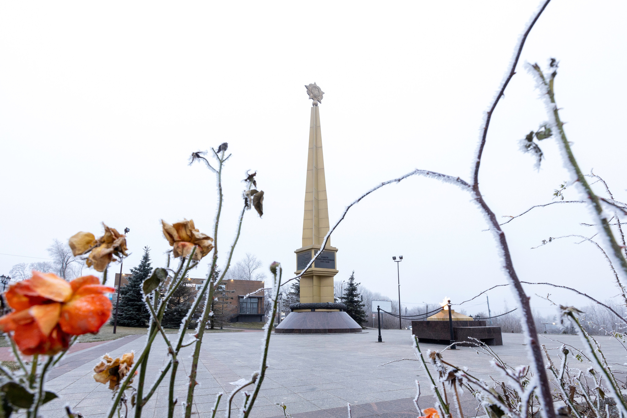 Иней — Менделеевский. Мемориалы Героям Великой Отечественной Войны. Фотограф в Туле Крупский АнДРей. Фотостудия «КАДР71» в Туле