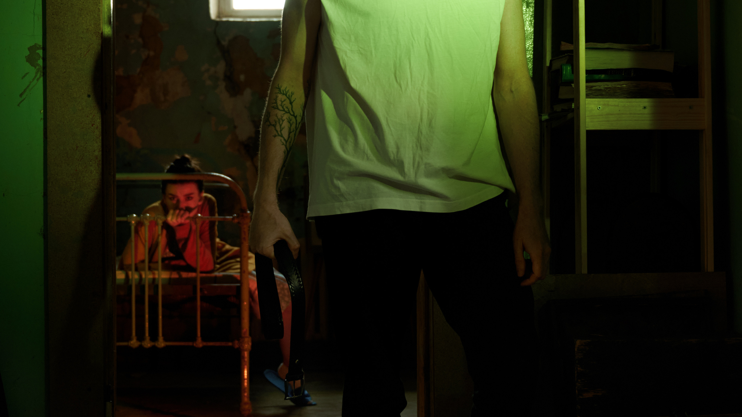 Убитые бытом. Виктор Кривогуз — российский портретный фотограф