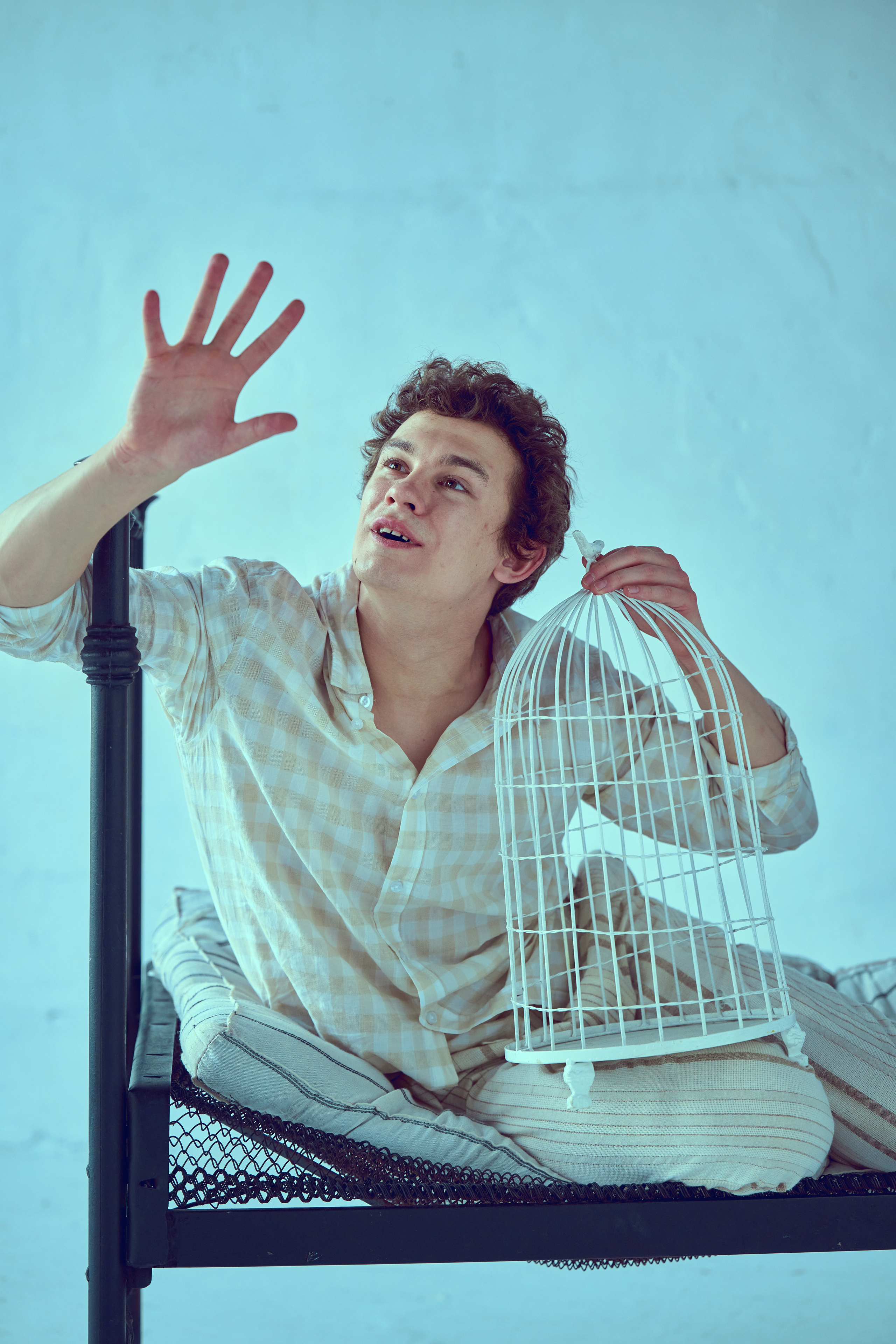 Капитан. Виктор Кривогуз — российский портретный фотограф