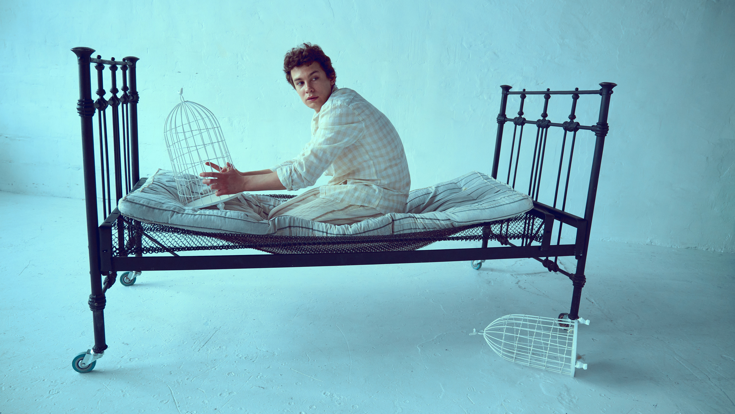 Капитан. Виктор Кривогуз — российский портретный фотограф