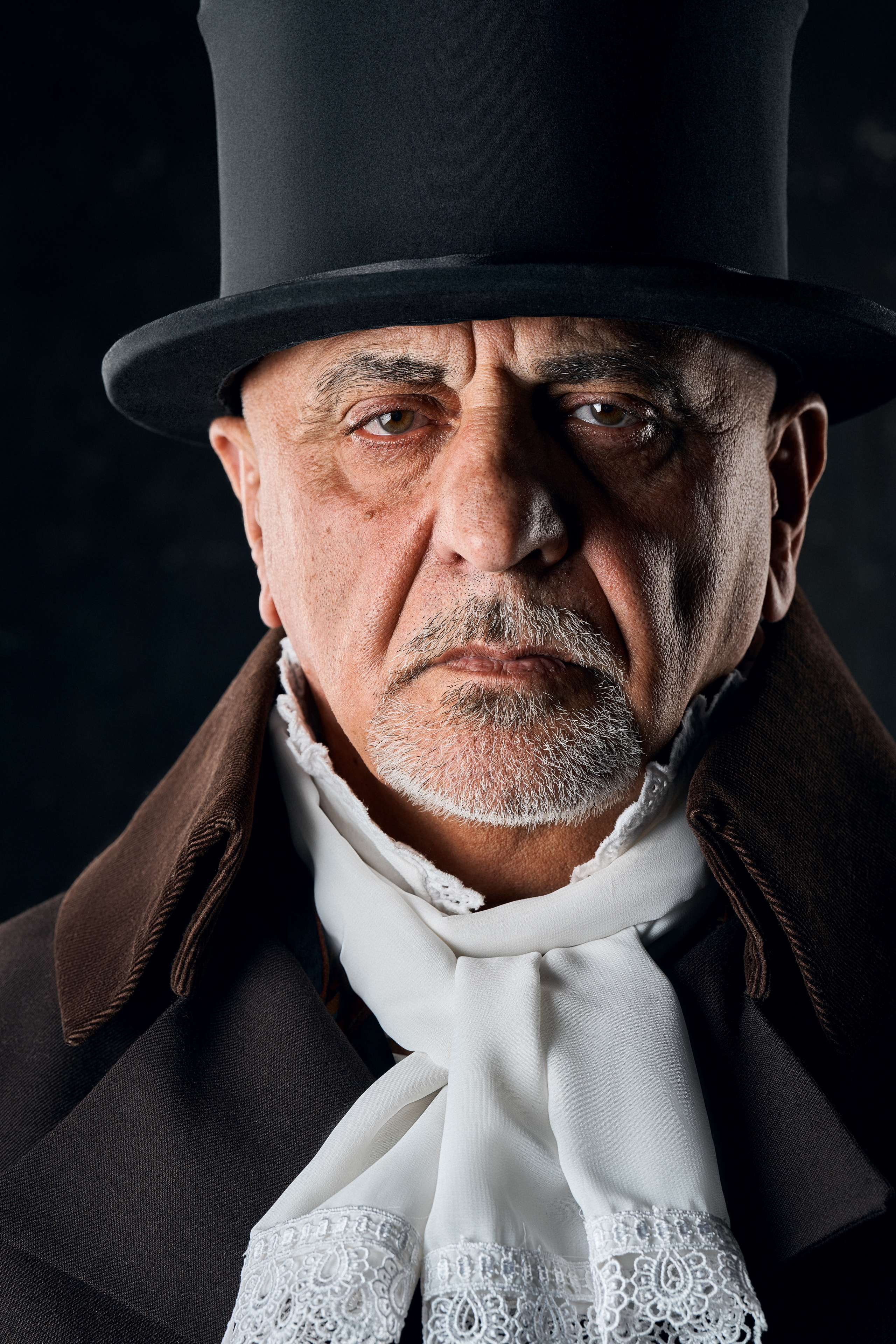 Арам. Виктор Кривогуз — российский портретный фотограф