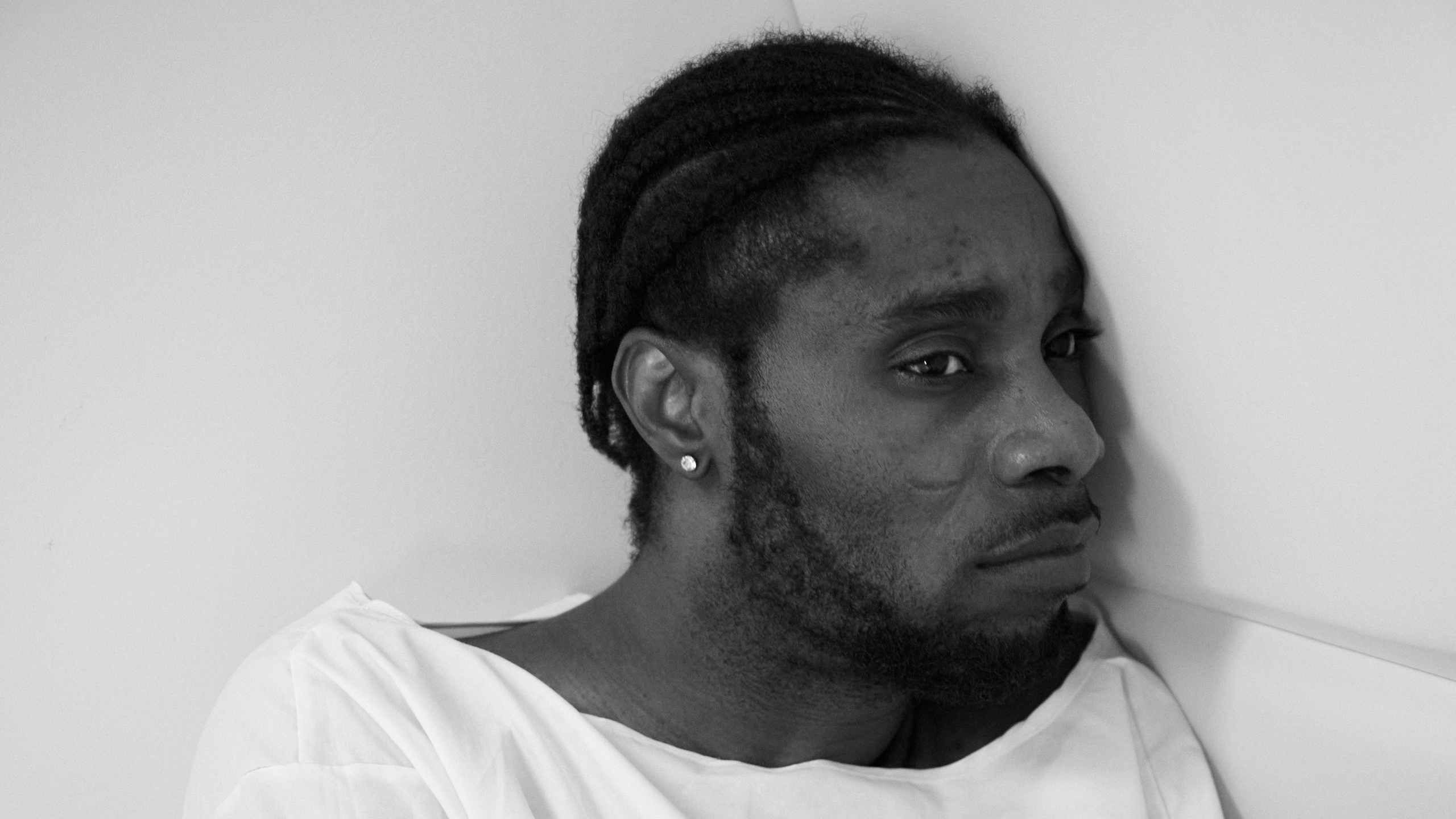 Воображаемый друг. Виктор Кривогуз — российский портретный фотограф