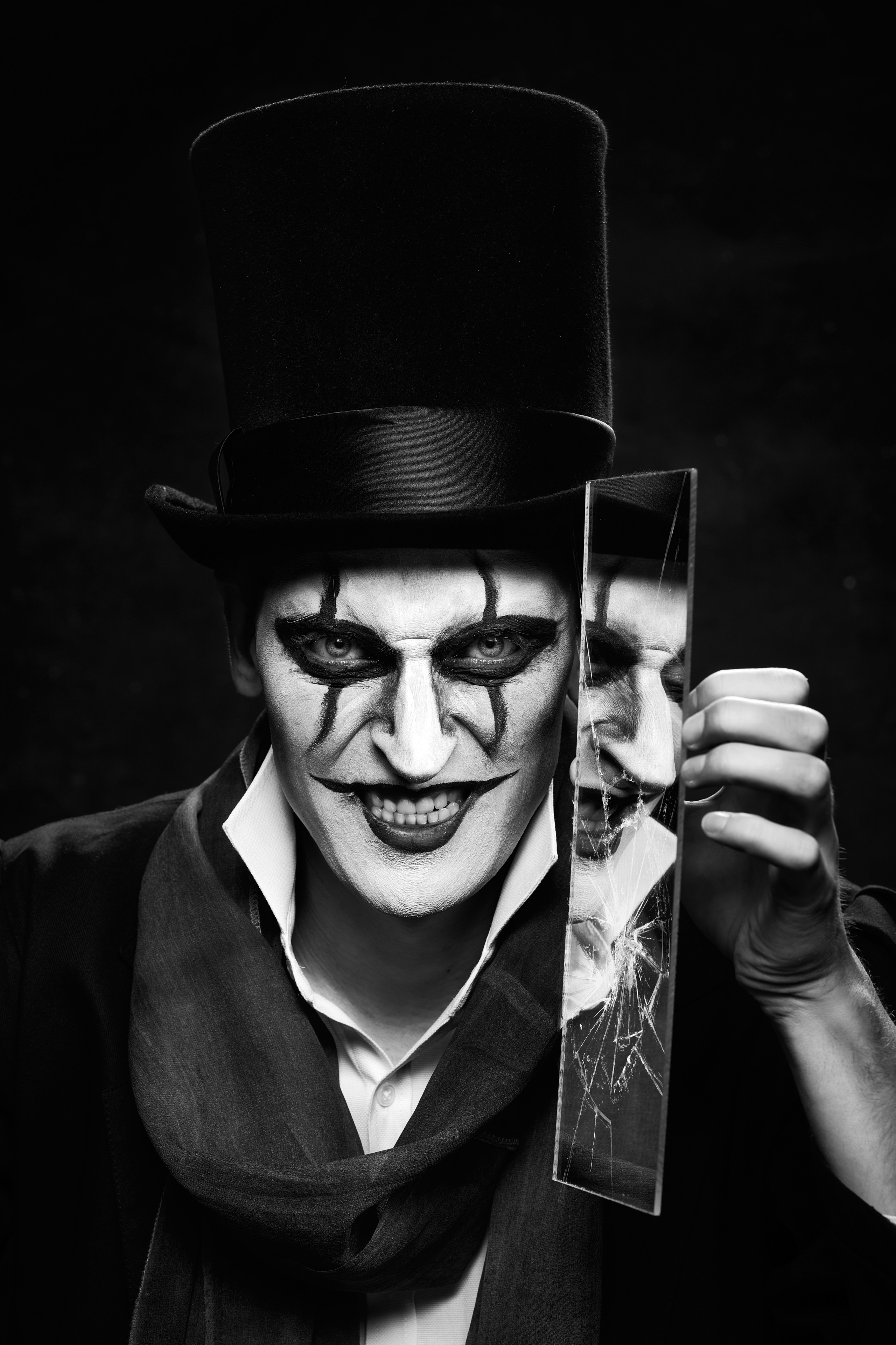 Роман. Виктор Кривогуз — российский портретный фотограф