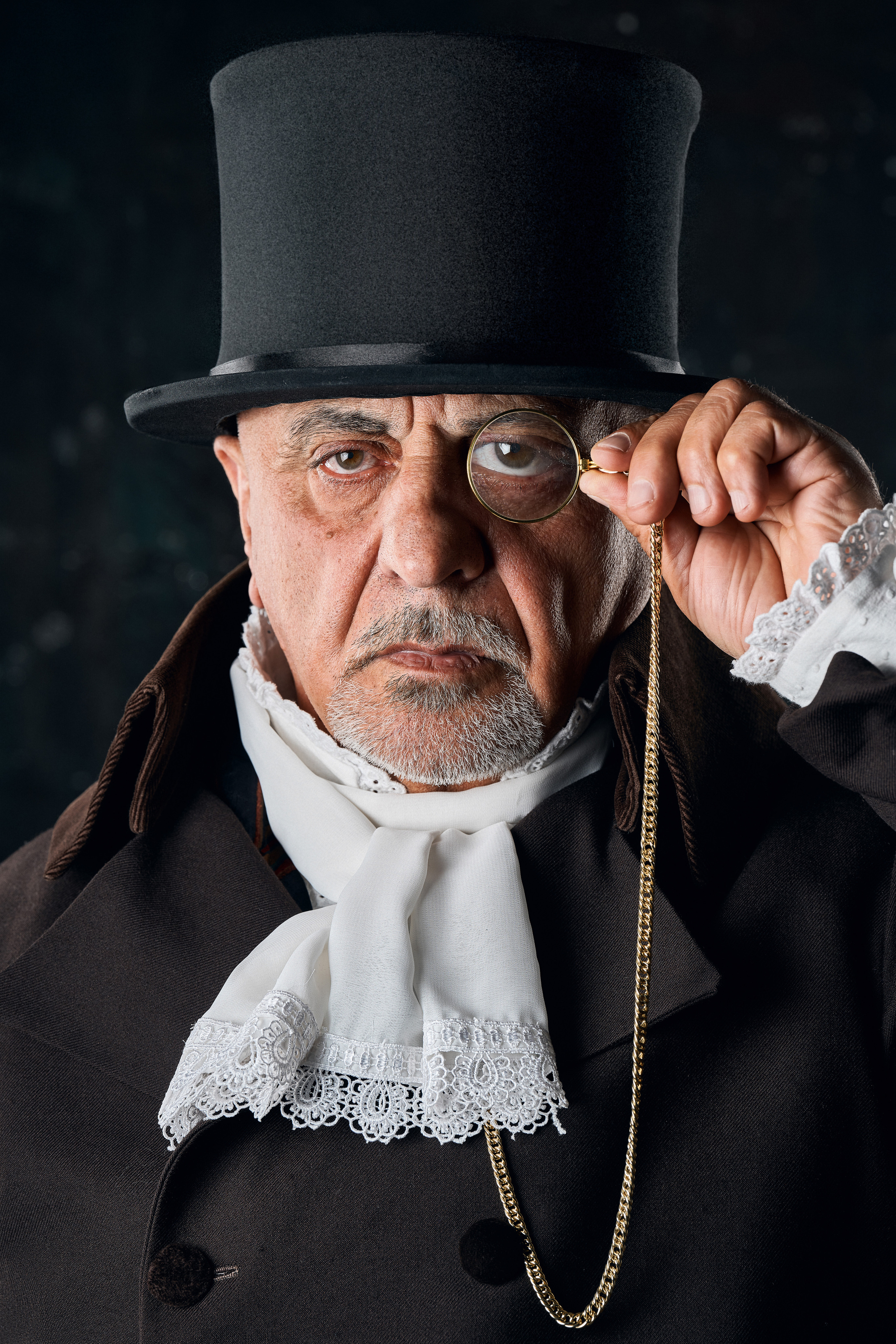 Арам. Виктор Кривогуз — российский портретный фотограф