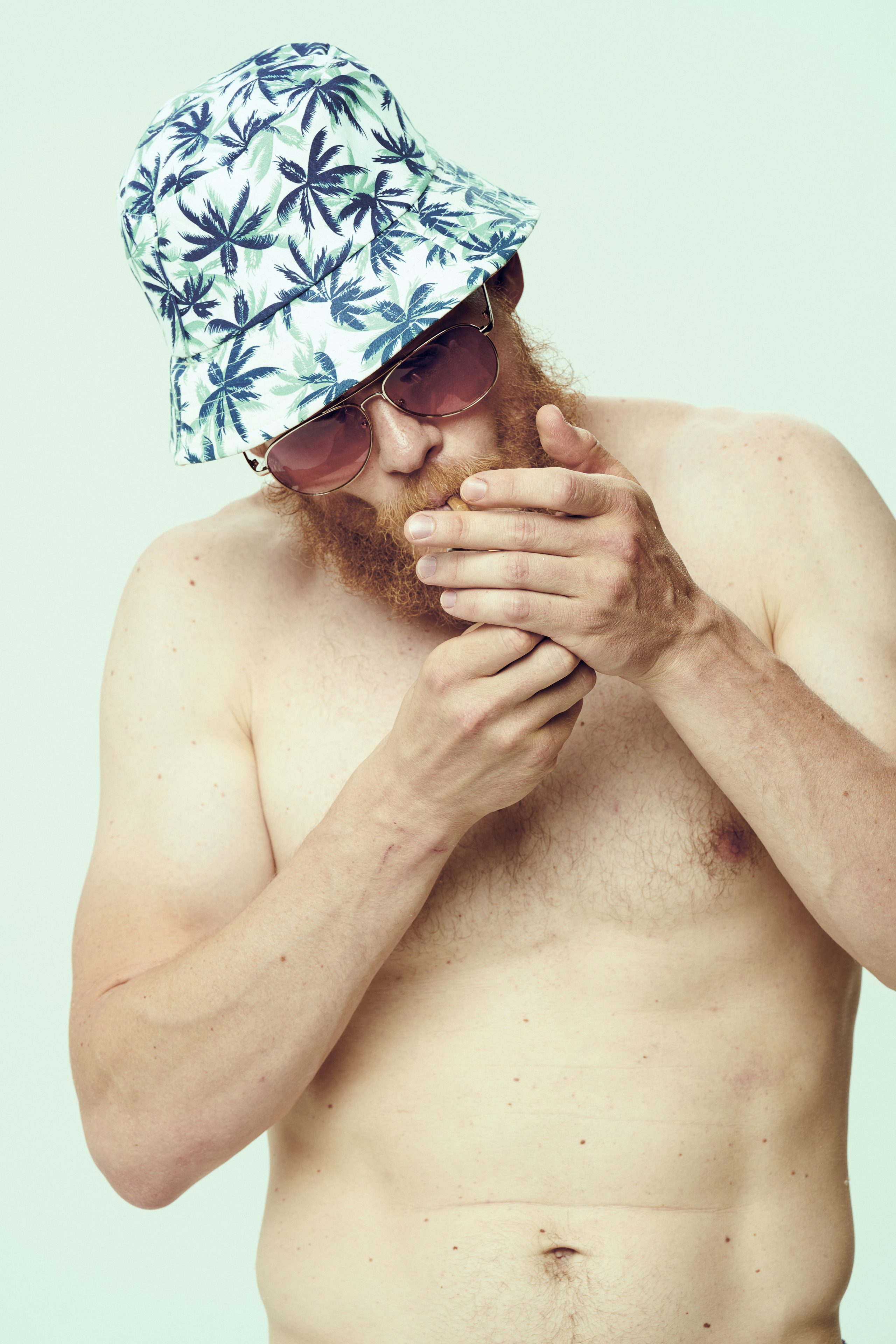 Виктор Хориняк. Виктор Кривогуз — российский портретный фотограф