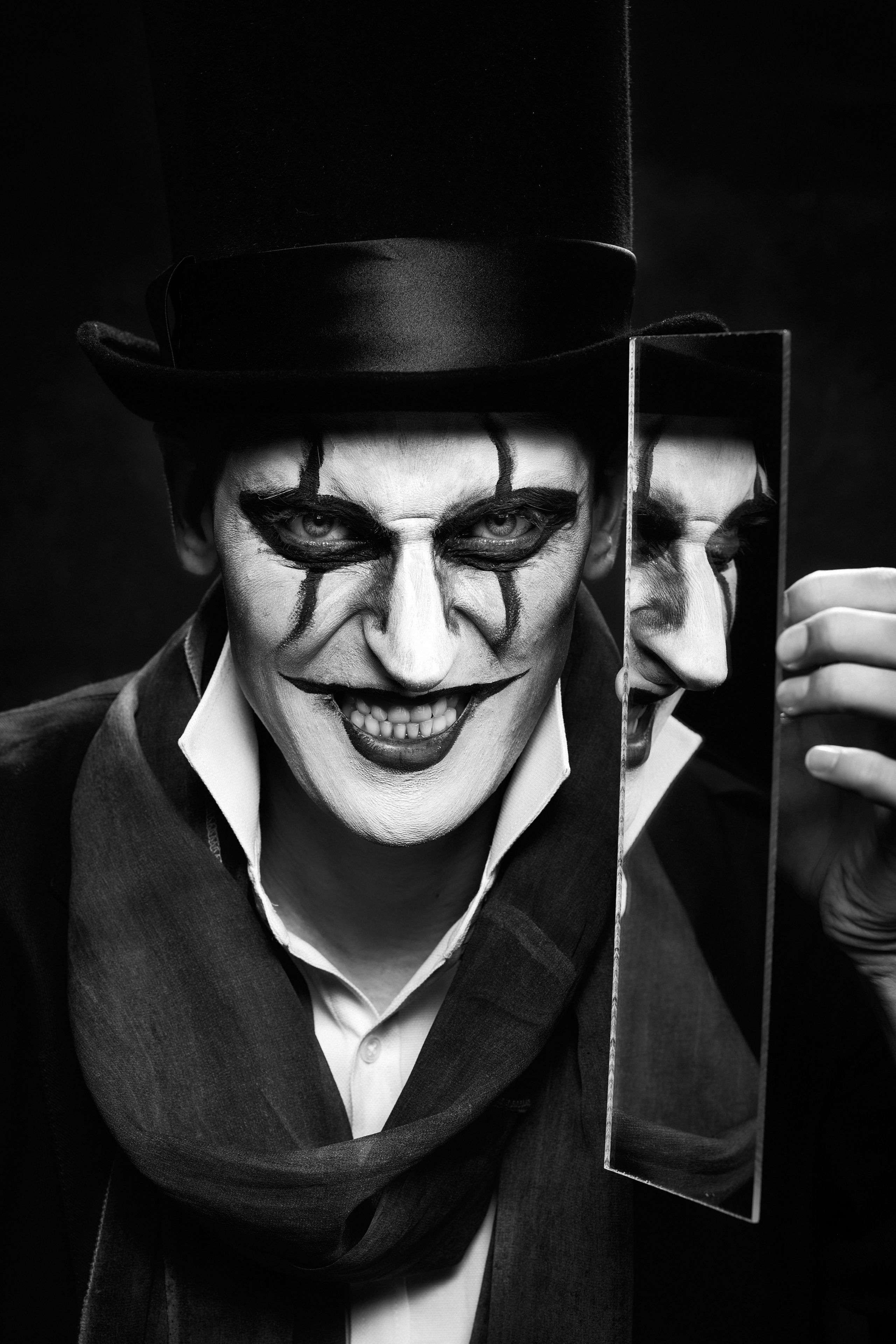 Роман. Виктор Кривогуз — российский портретный фотограф