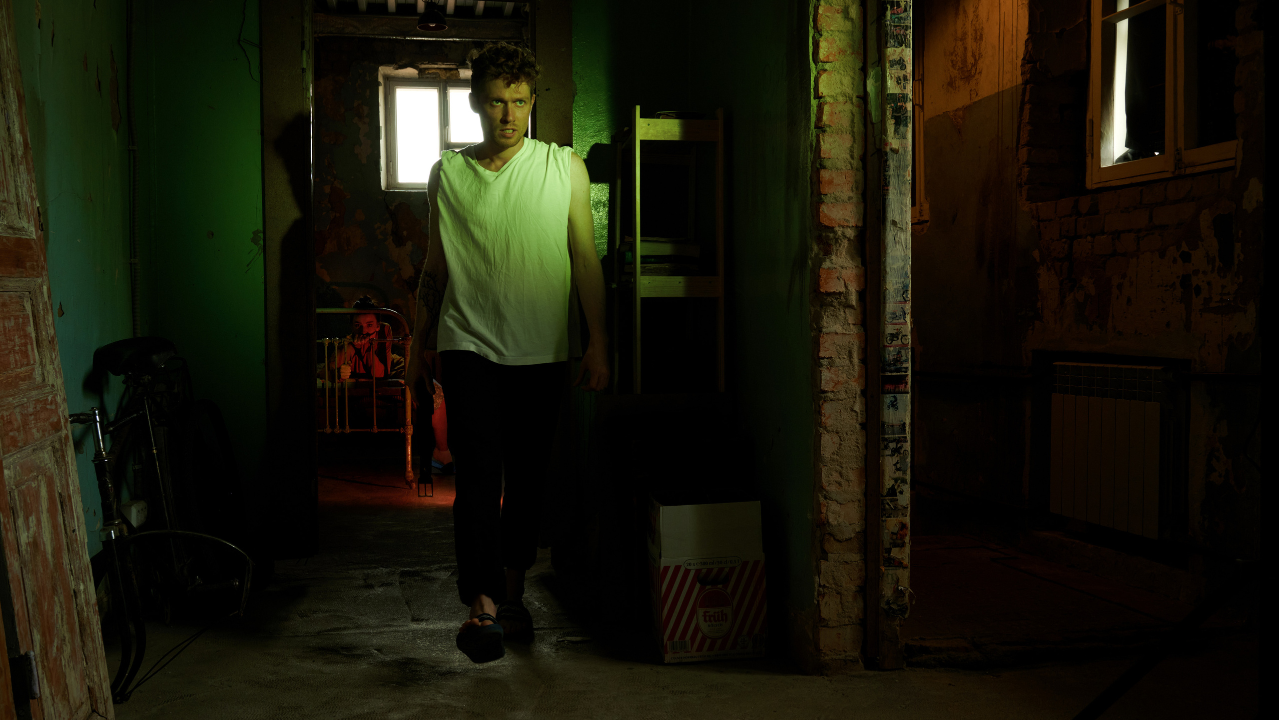 Убитые бытом. Виктор Кривогуз — российский портретный фотограф