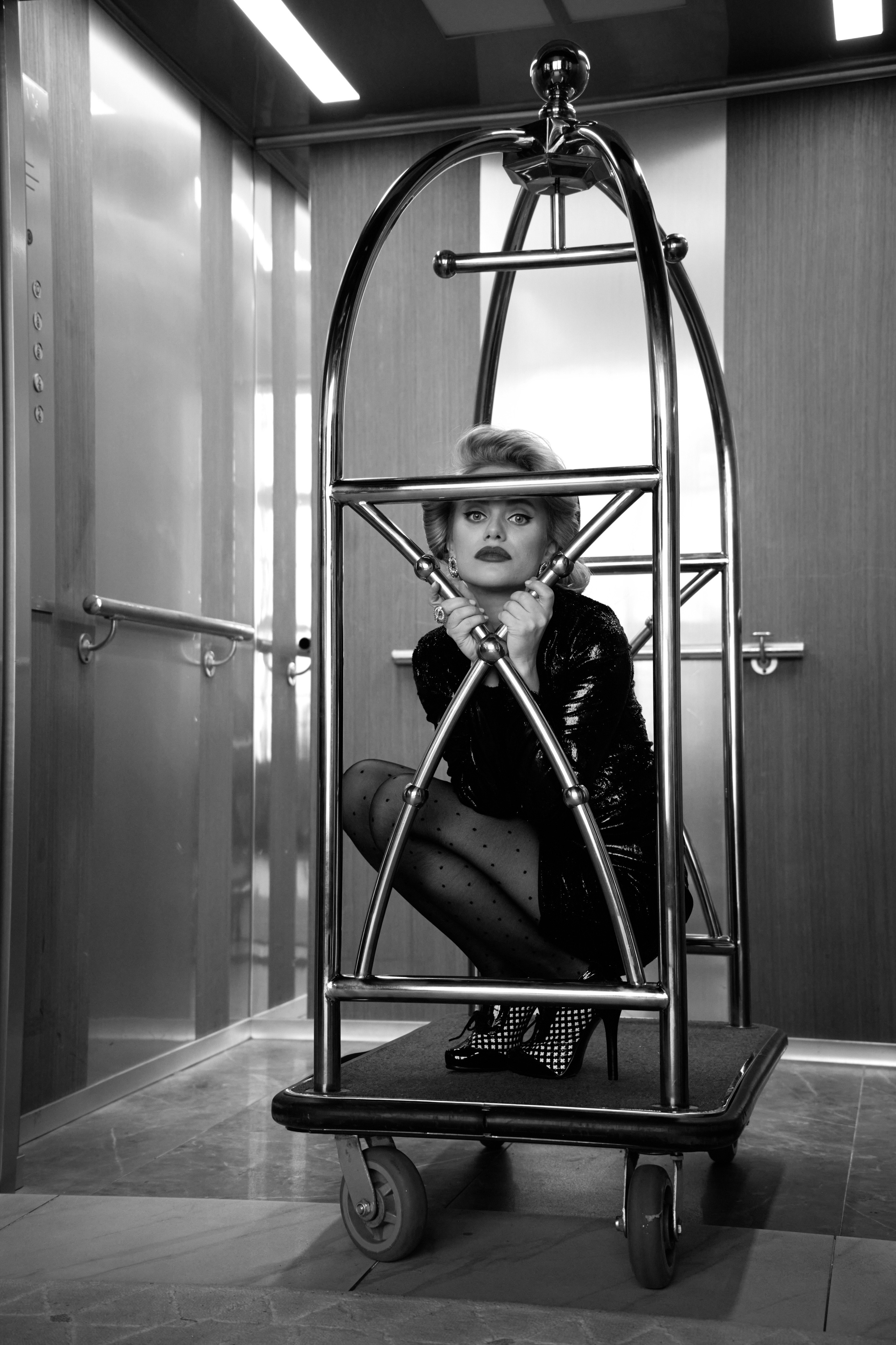 Виктория Клинкова. Виктор Кривогуз — российский портретный фотограф