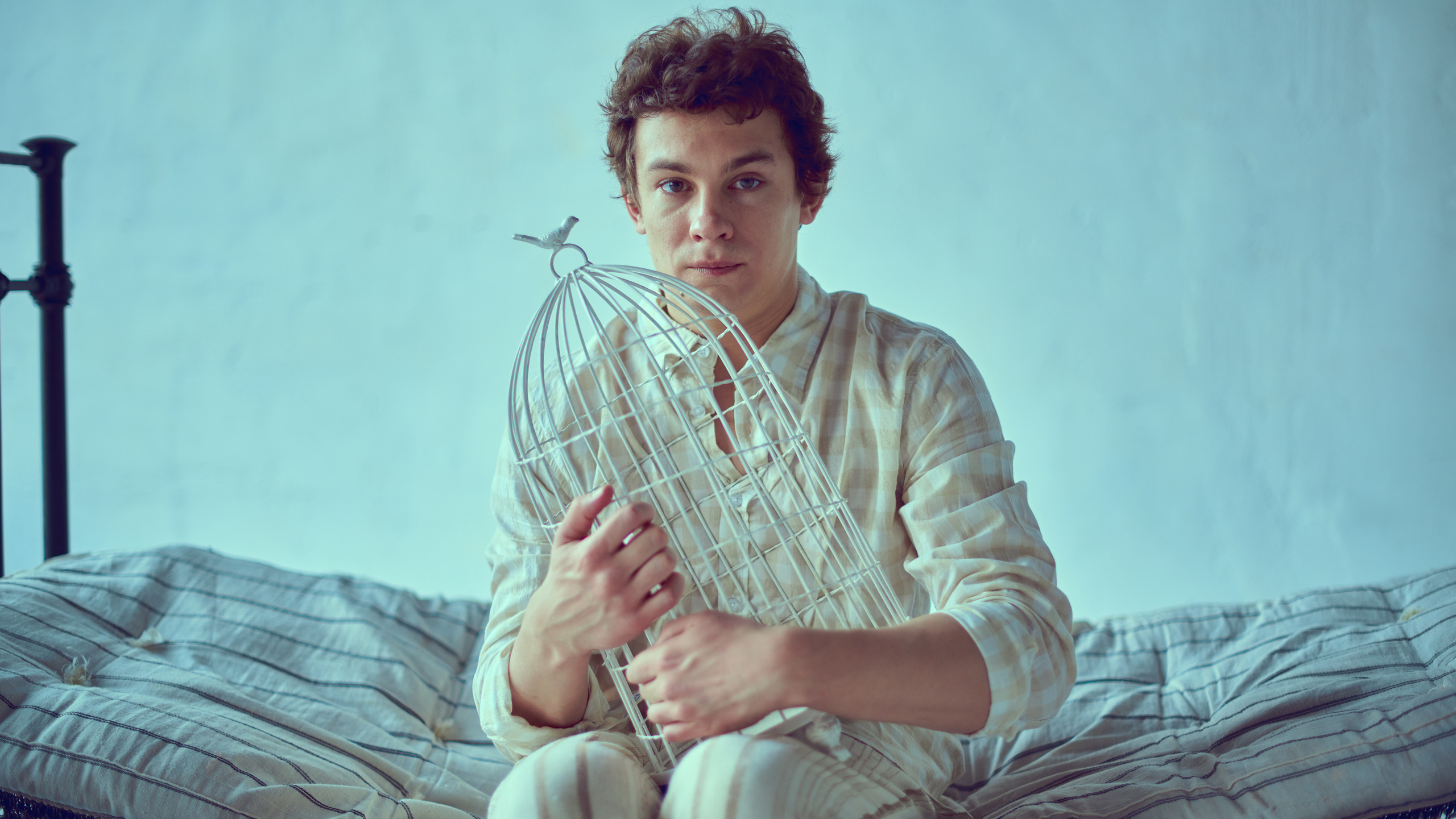 Капитан. Виктор Кривогуз — российский портретный фотограф