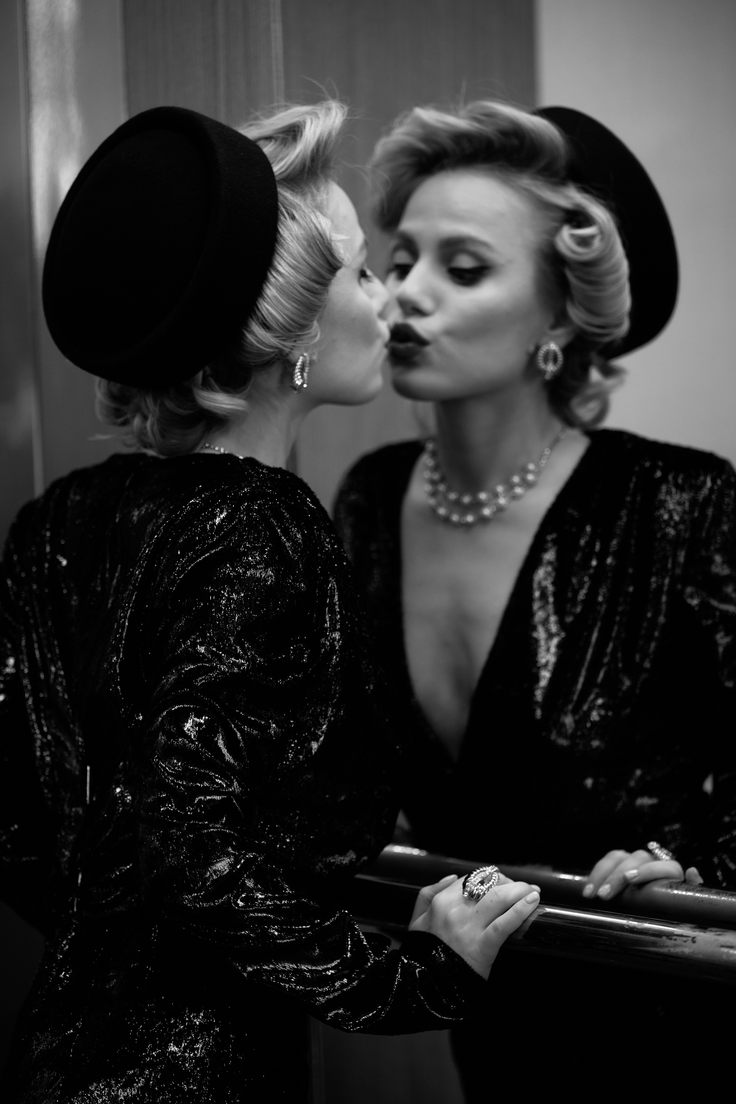 Виктория Клинкова. Виктор Кривогуз — российский портретный фотограф