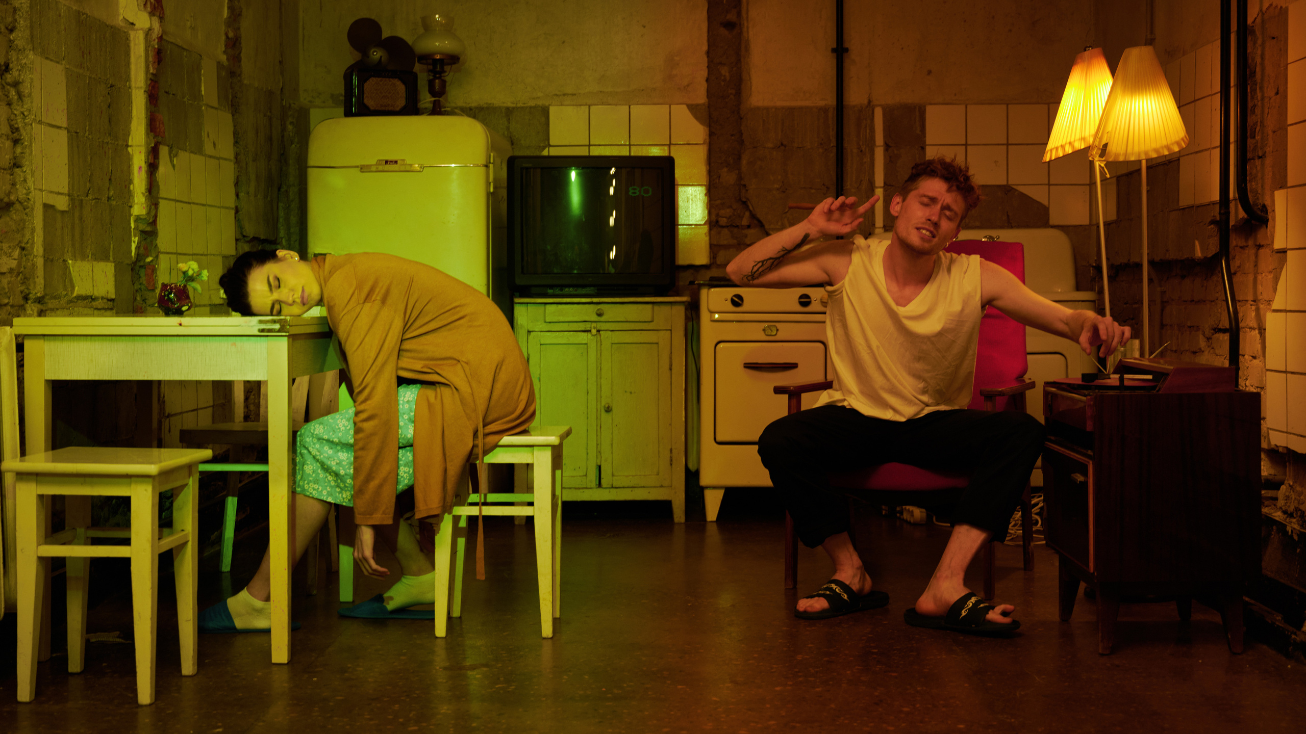 Убитые бытом. Виктор Кривогуз — российский портретный фотограф