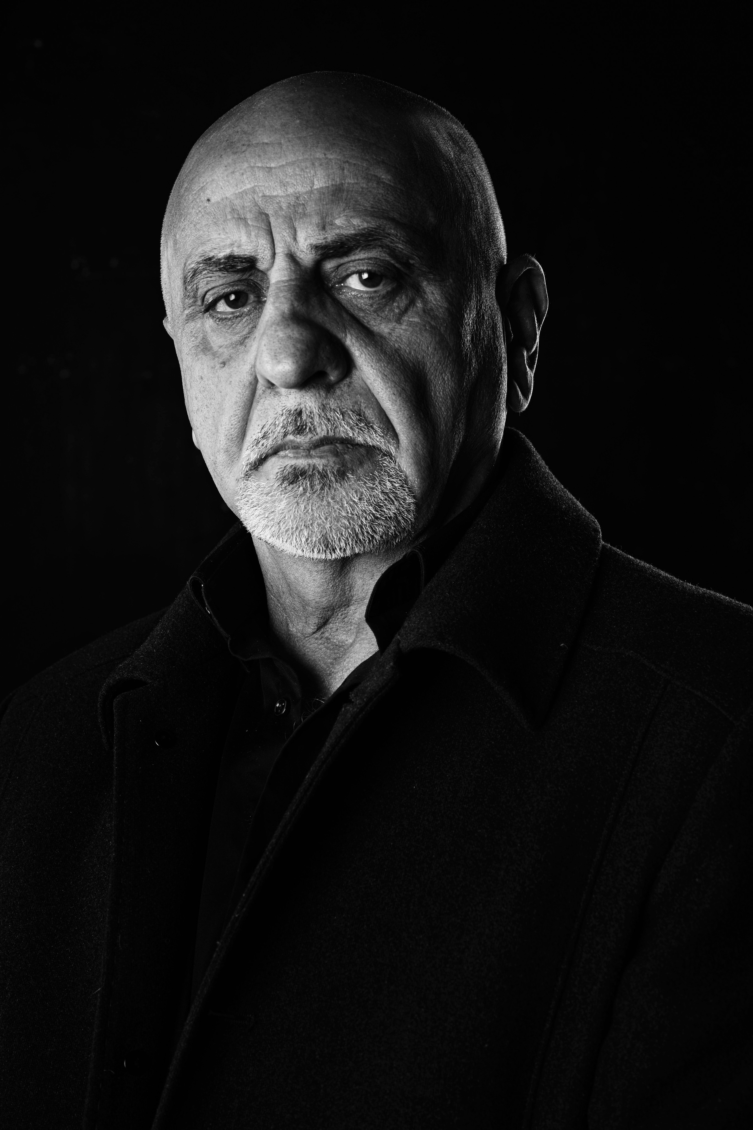 Арам. Виктор Кривогуз — российский портретный фотограф