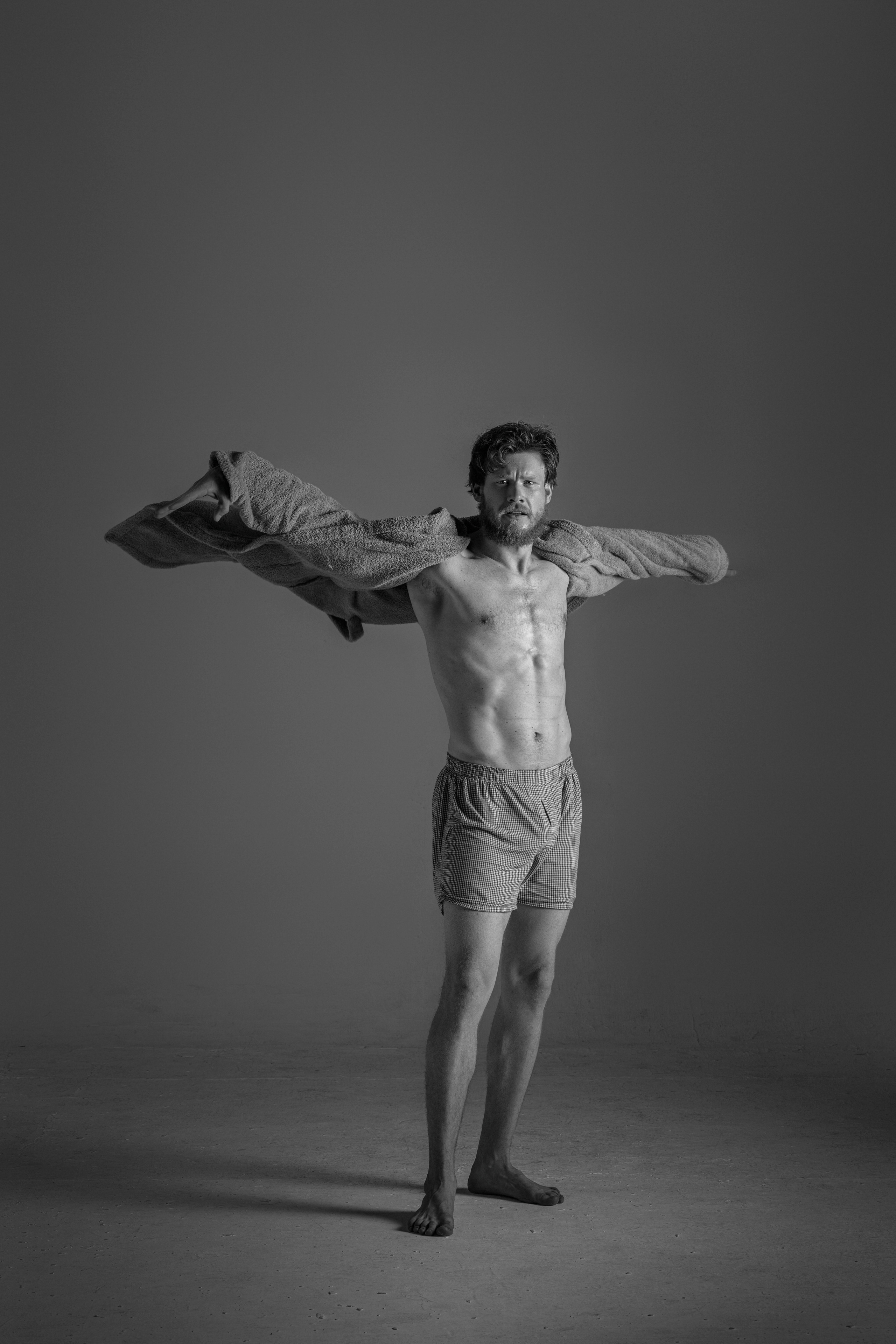 Виктор Хориняк. Виктор Кривогуз — российский портретный фотограф