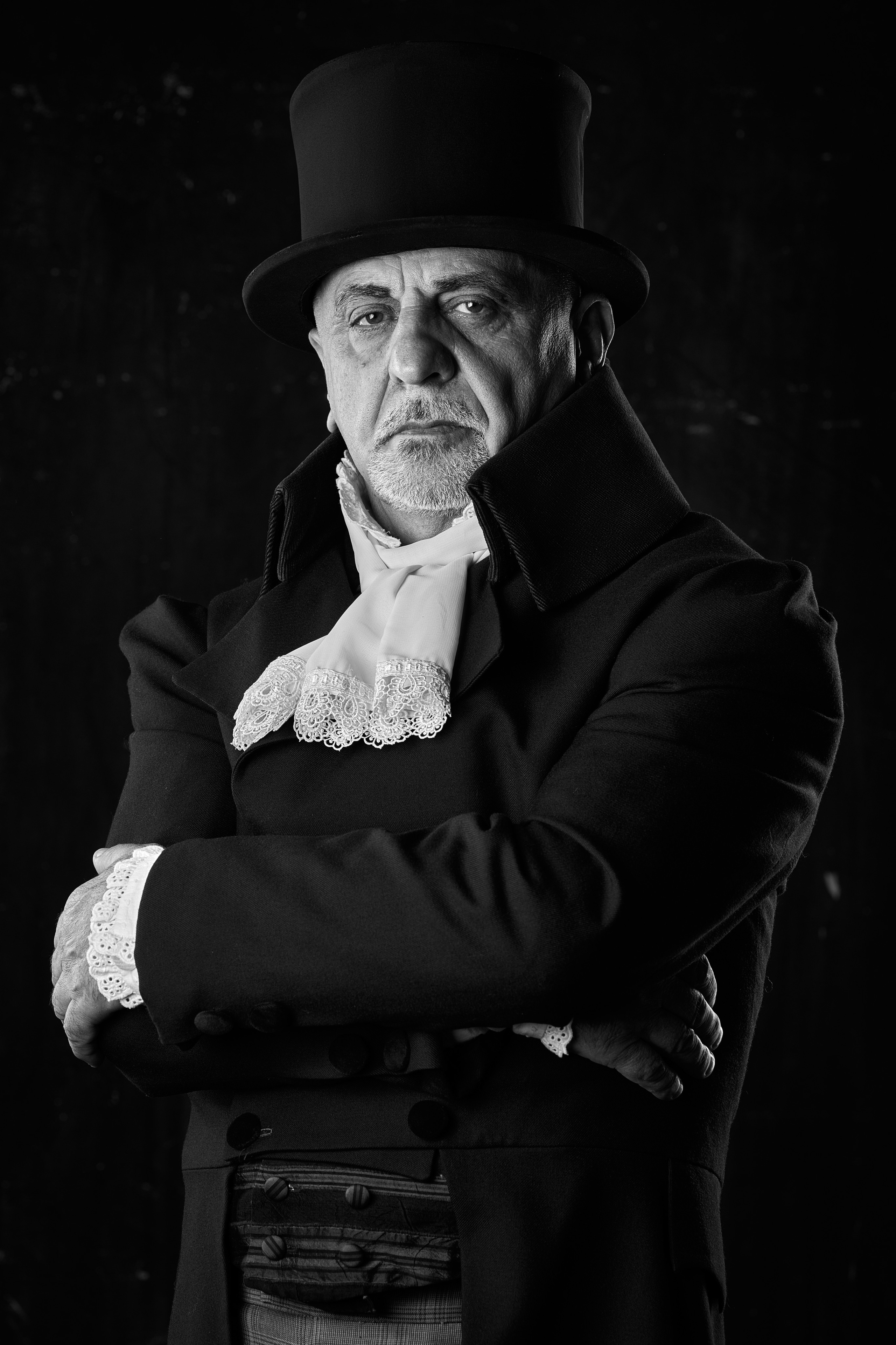 Арам. Виктор Кривогуз — российский портретный фотограф