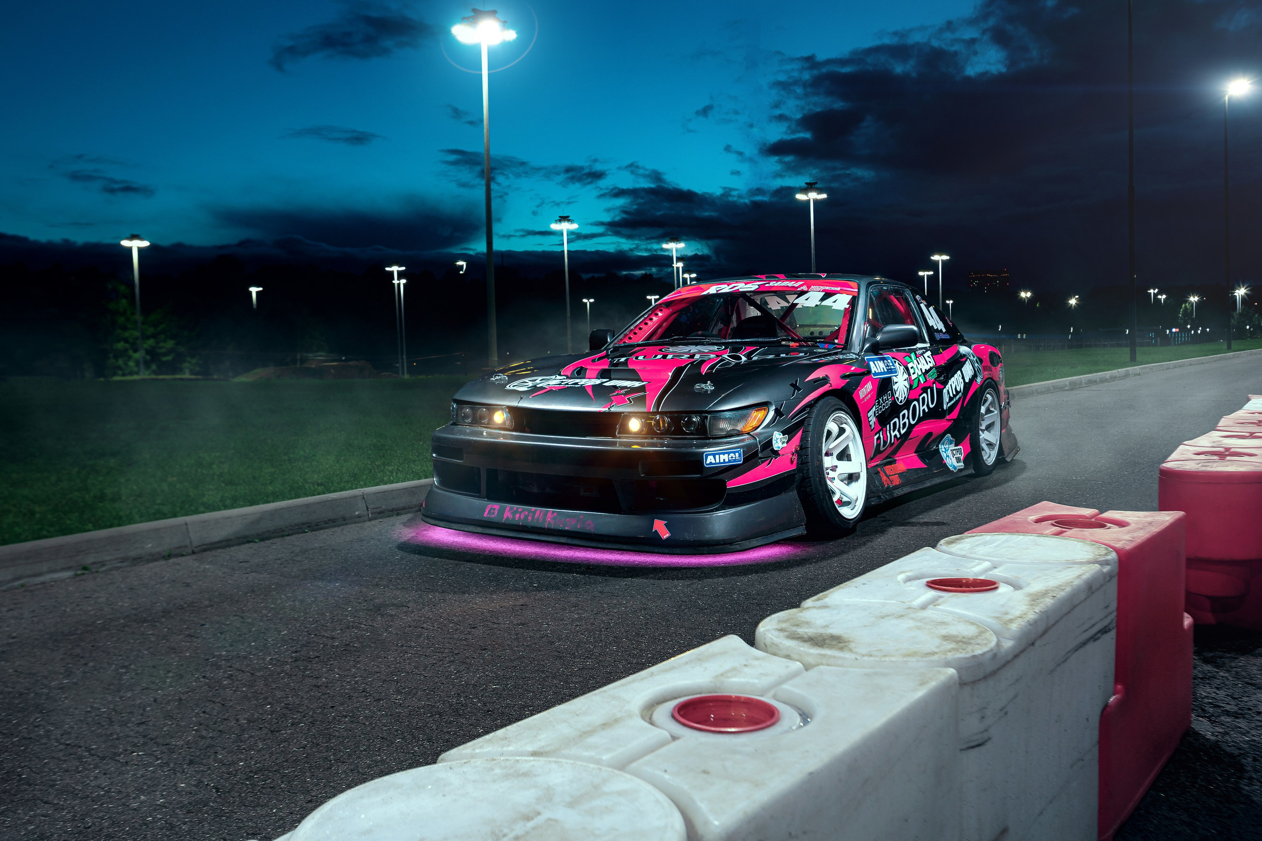 Авто. Tony Mikhailov