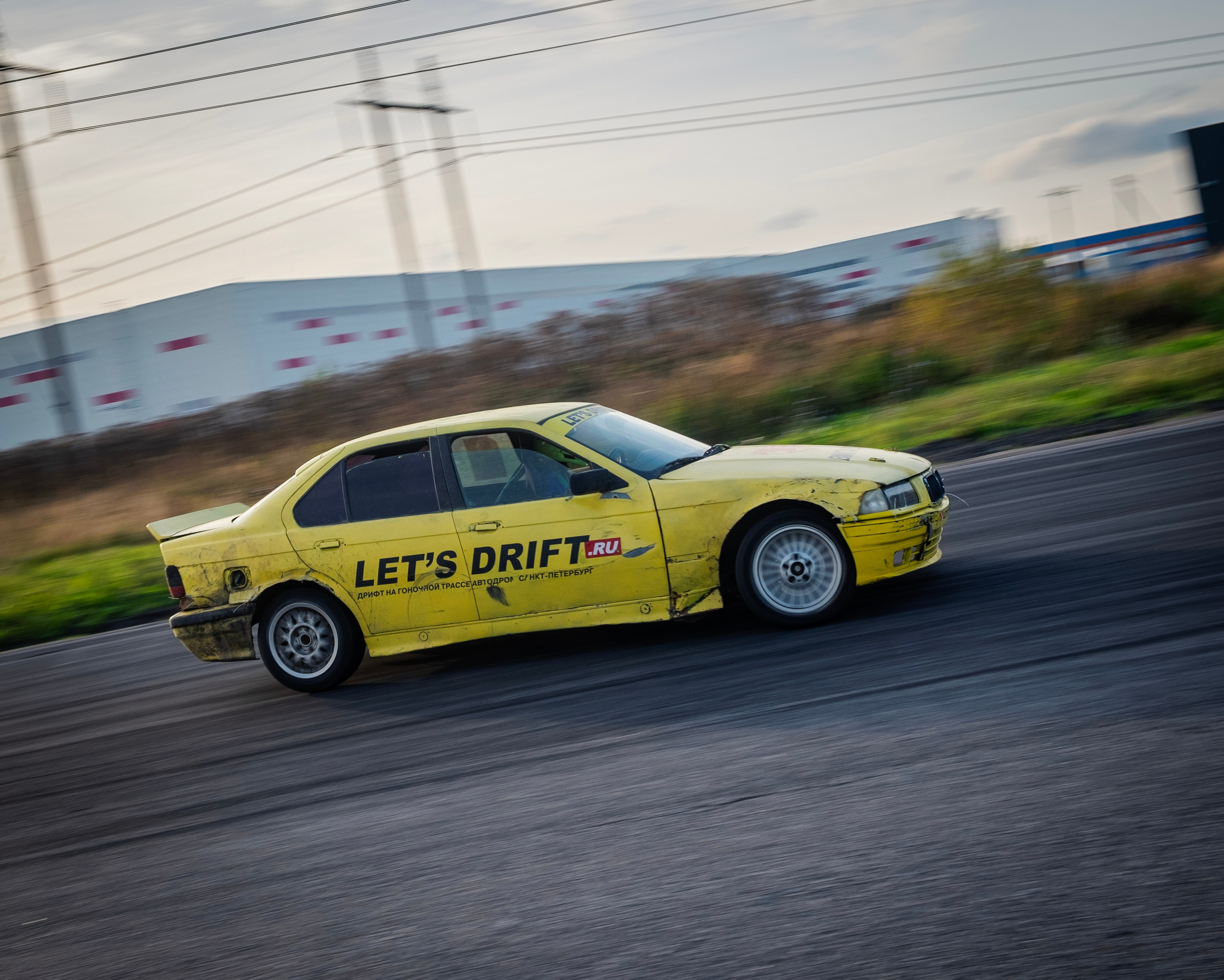 AUTODROM FEST 21.09.25. Автомобильные фотографии и рисунки в Санкт-Петербурги Пашков Дмитрий
