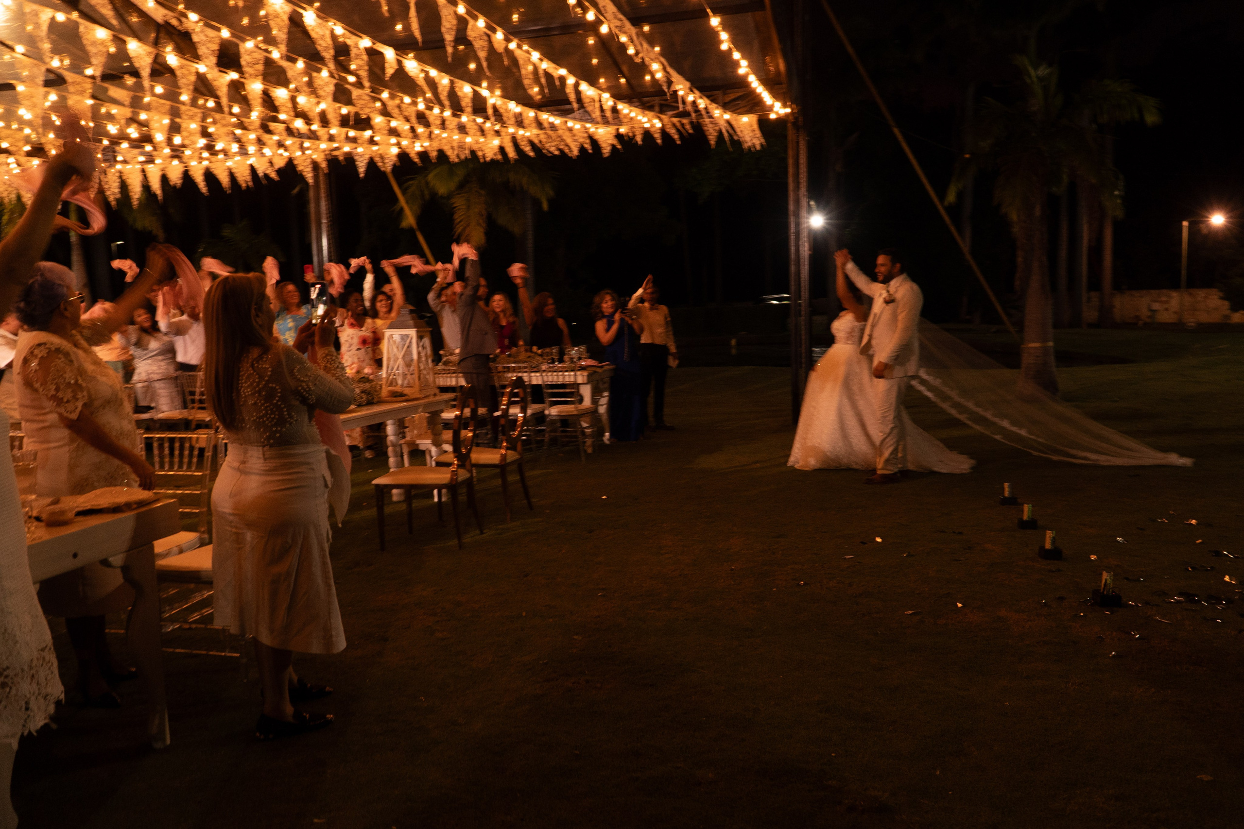 Carola & Gerson. Wedding Photographer in Barcelona and Medellin