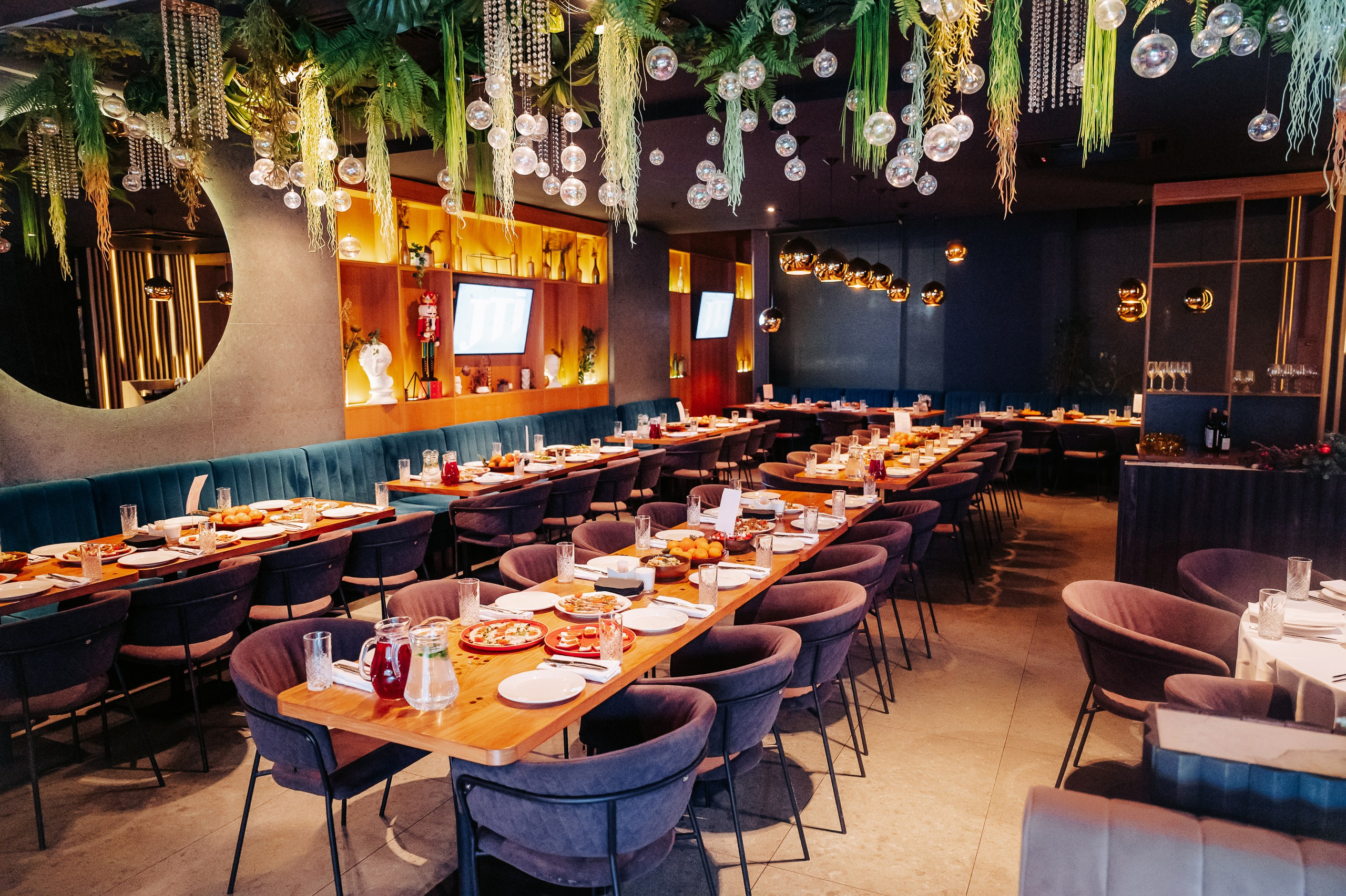 Новогодний корпоратив в караоке баре. Фотограф Дмитрий Сермяжко