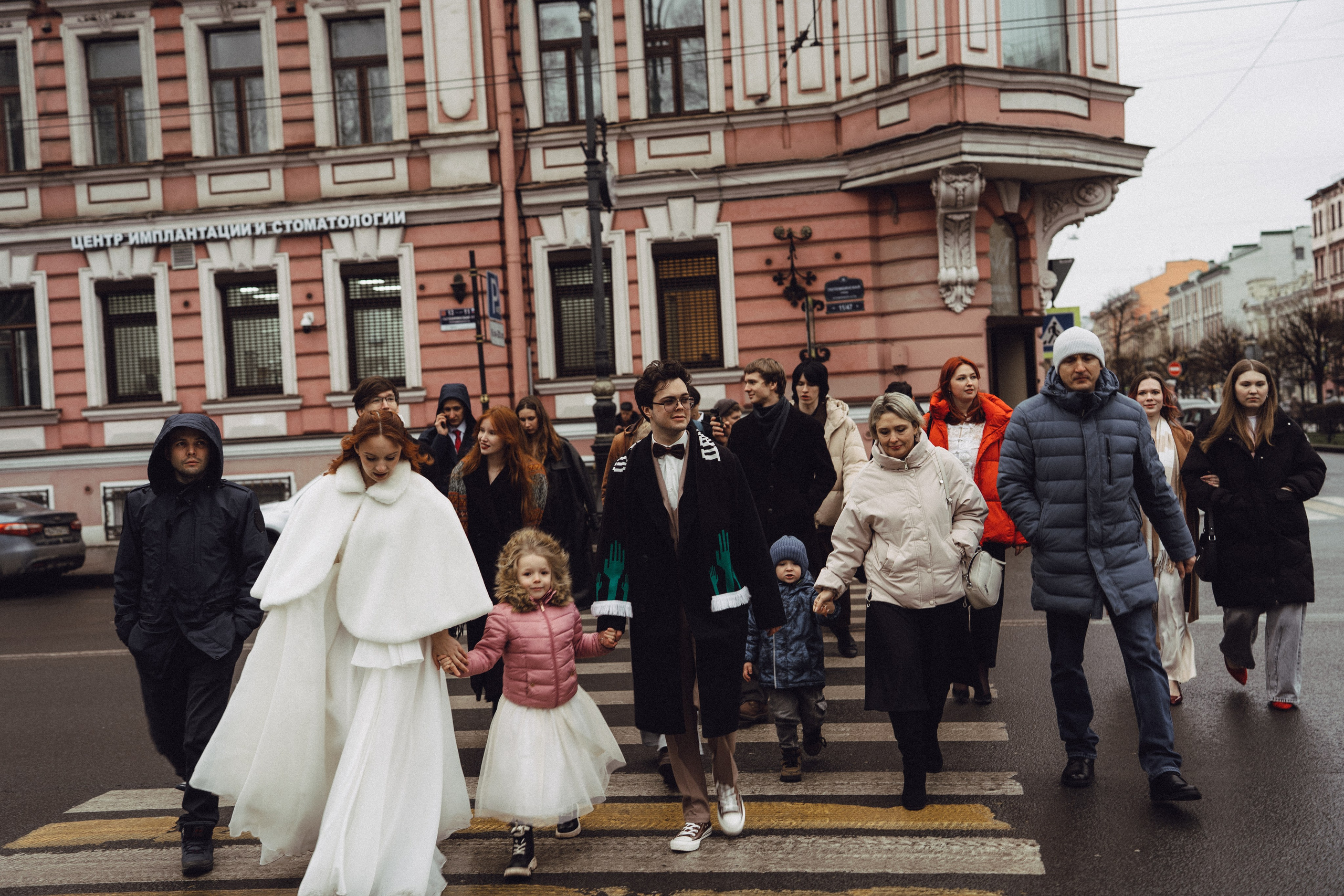СВАДЕБНАЯ СЬЕМКА ВО ВТОРОМ ДВОРЦЕ С ГОСТЯМИ И ПРОГУЛКА В ТАВРИЧЕСКОМ САДУ. Профессиональный фотограф, Санкт-Петербург — Виктория Богомолова