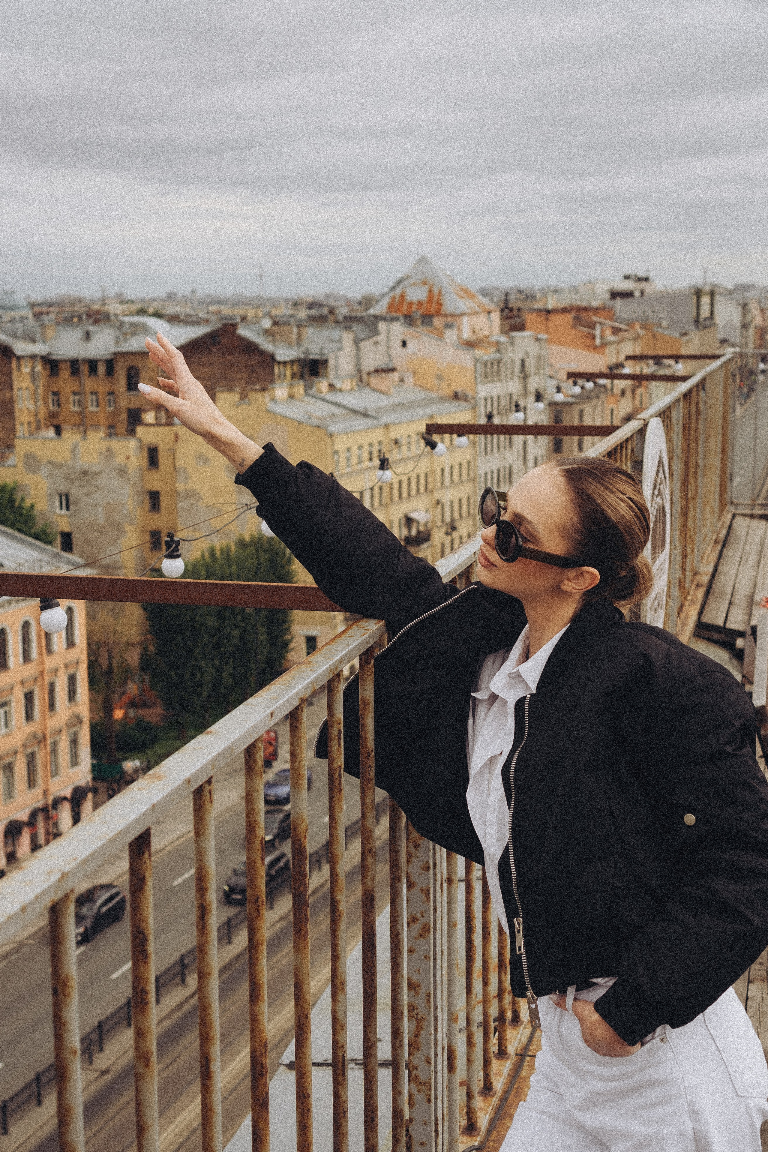 МЫ ГУЛЯЛИ ПРО КРЫШАМ ПИТЕРА. Профессиональный фотограф, Санкт-Петербург — Виктория Богомолова