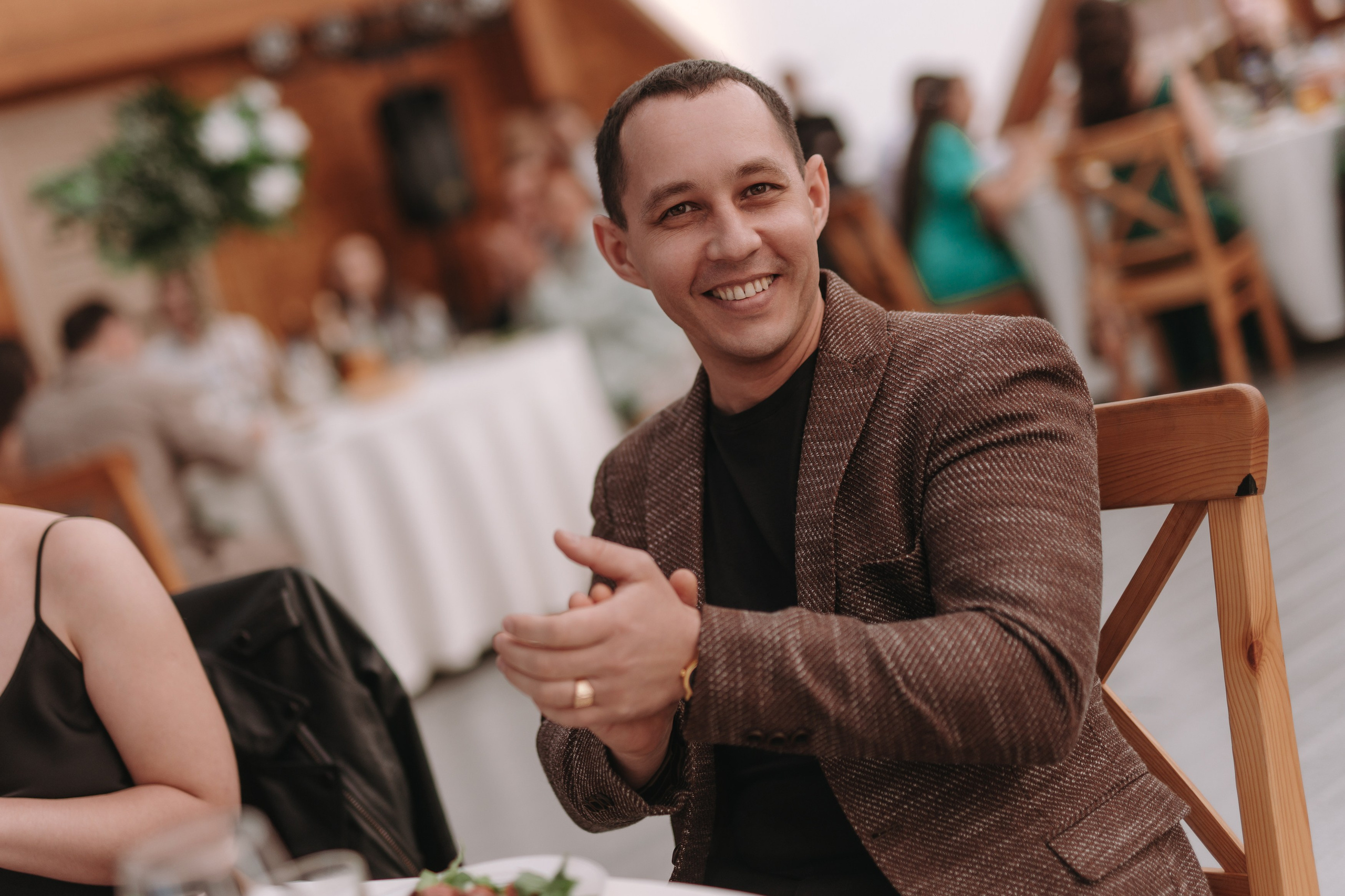 КАФЕ М5 / ХОТИМ ЕДИМ / БОГДАН НАСЫРОВ / ИЛЬНАР АХМАДУЛЛИН