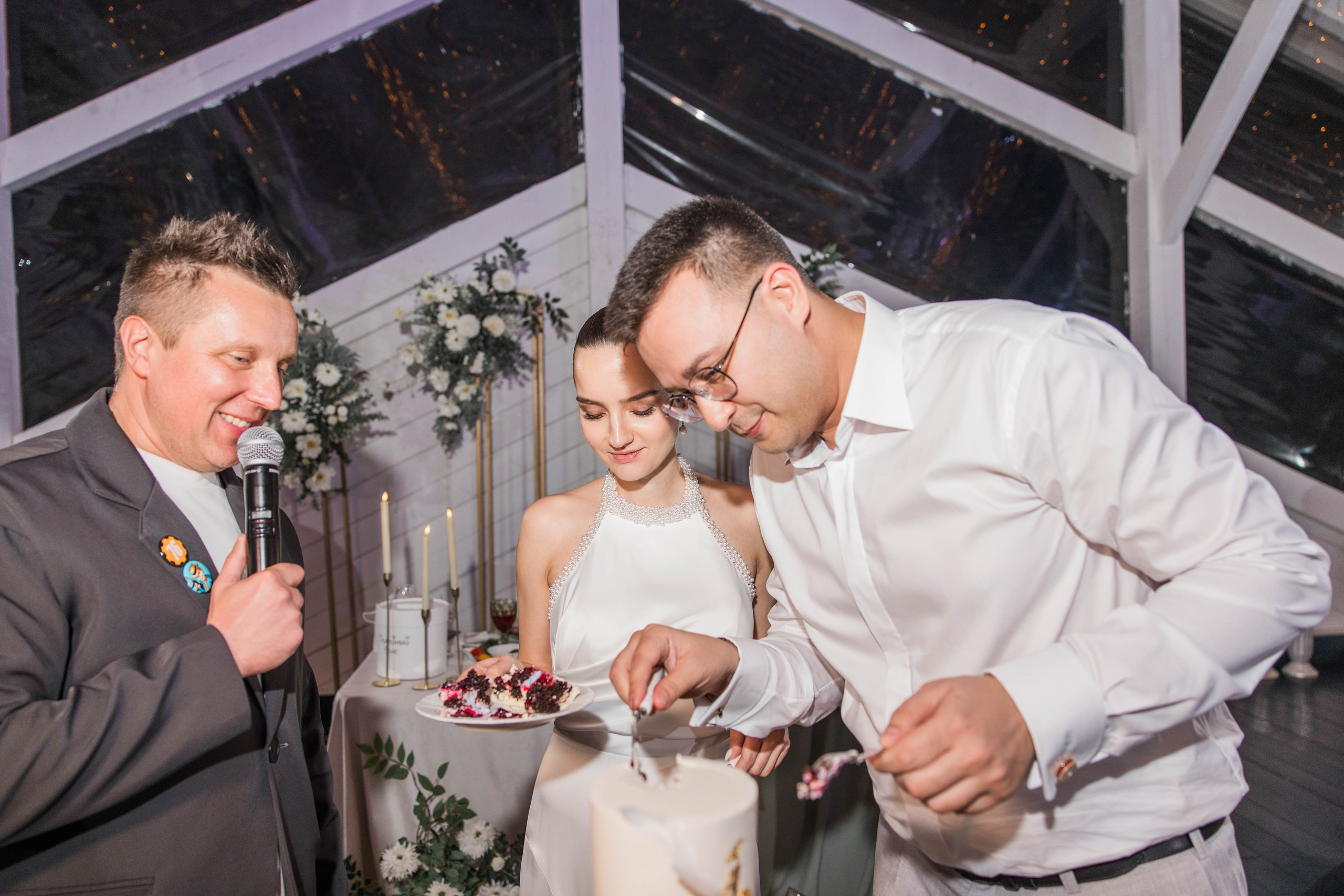 Саша и Юля. Ведущий на свадьбу в Москве Зубков Алексей