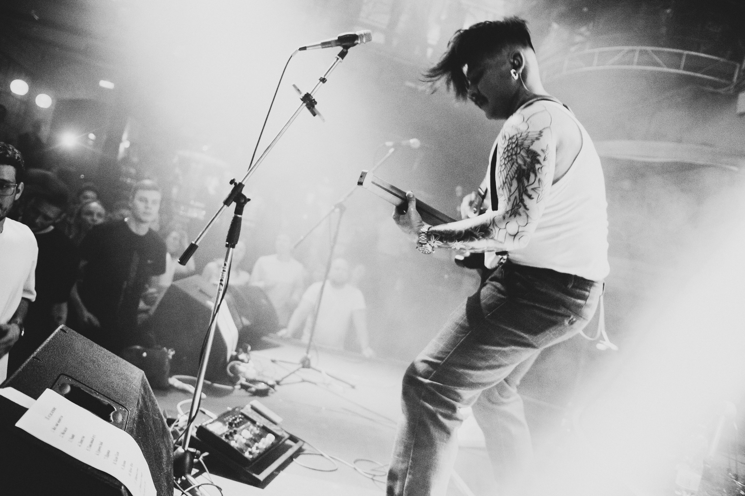 Дэммит Томаз. Фотограф для музыкантов, фотограф на концерт, концертный фотограф, съемка концерта, бэкстейдж фотограф