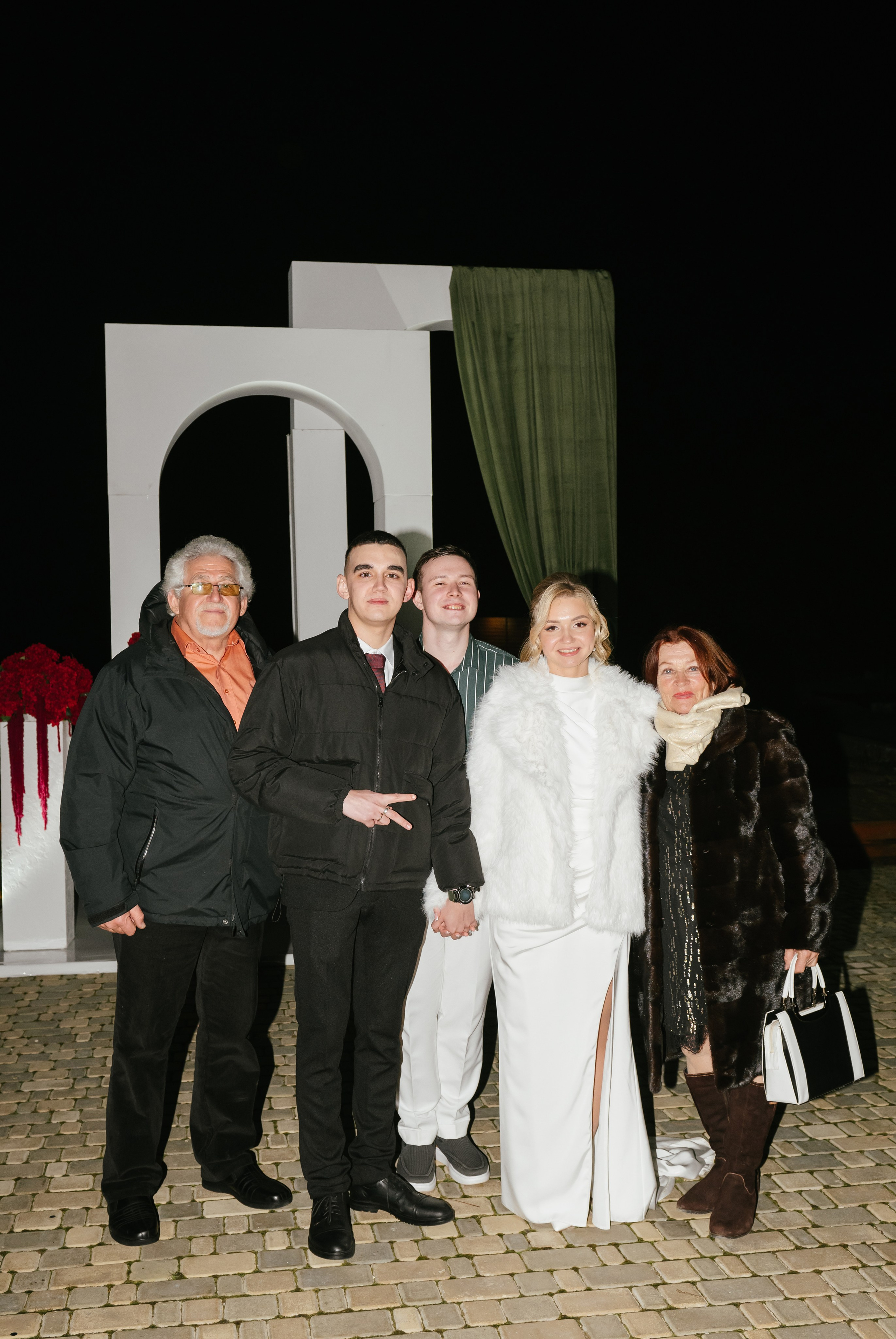 20.02.26. Свадебный, женский, семейный фотограф в Севастополе Юлия Мошенко