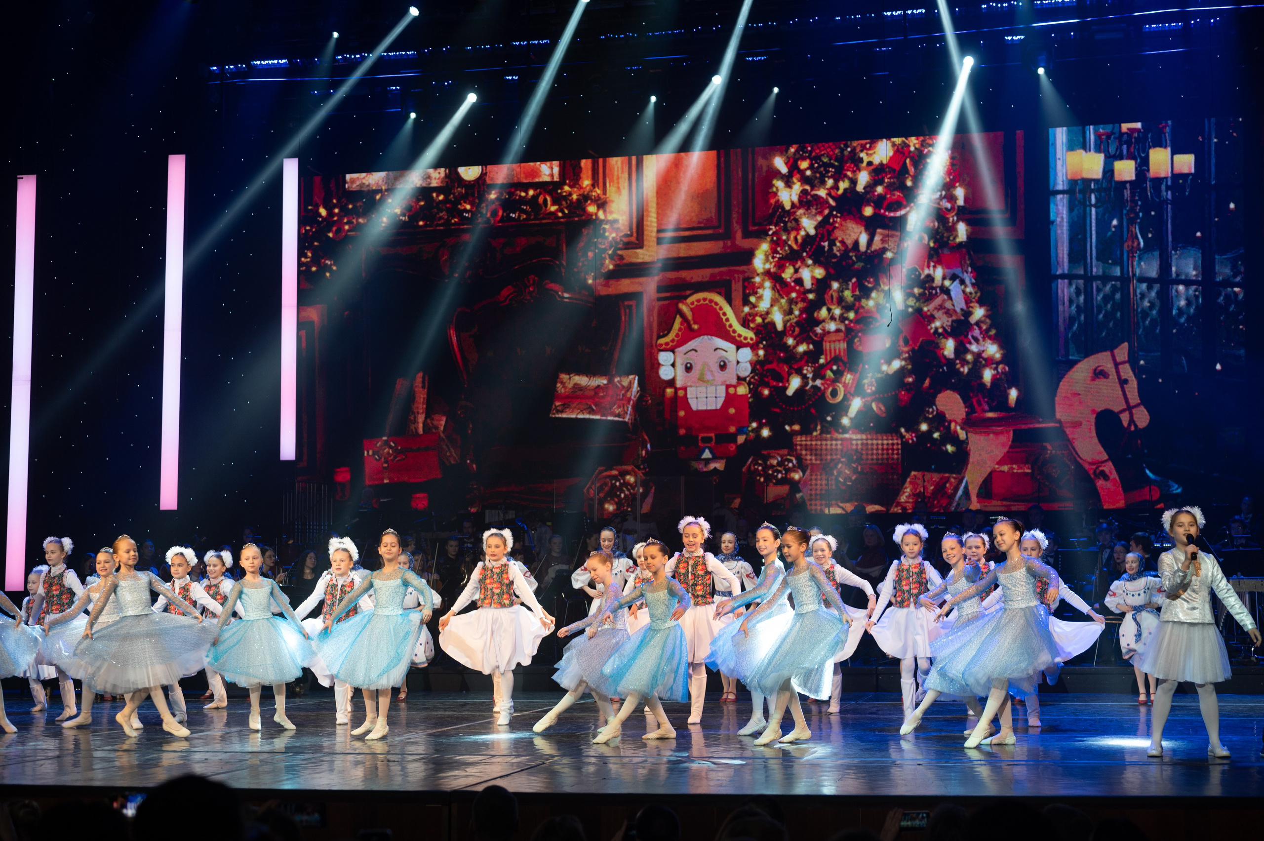 Отчетный концерт ДШИ «Гармония» «Зимняя гармония». Фотограф новорожденных, семейный детский в Тюмени Татьяна Морозова