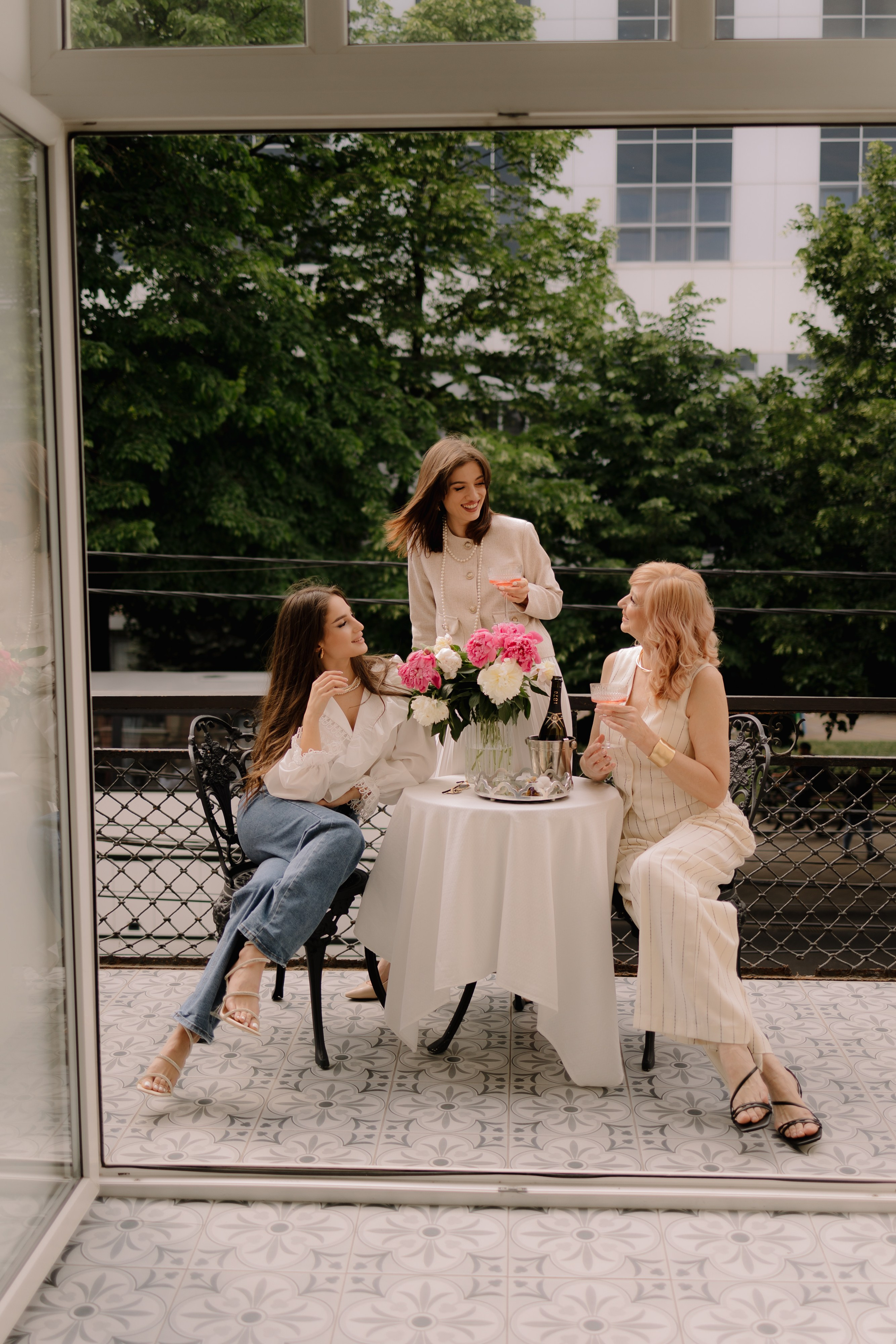 Мама и взрослые дочки. Семейный фотограф в Краснодаре Храмова Анна