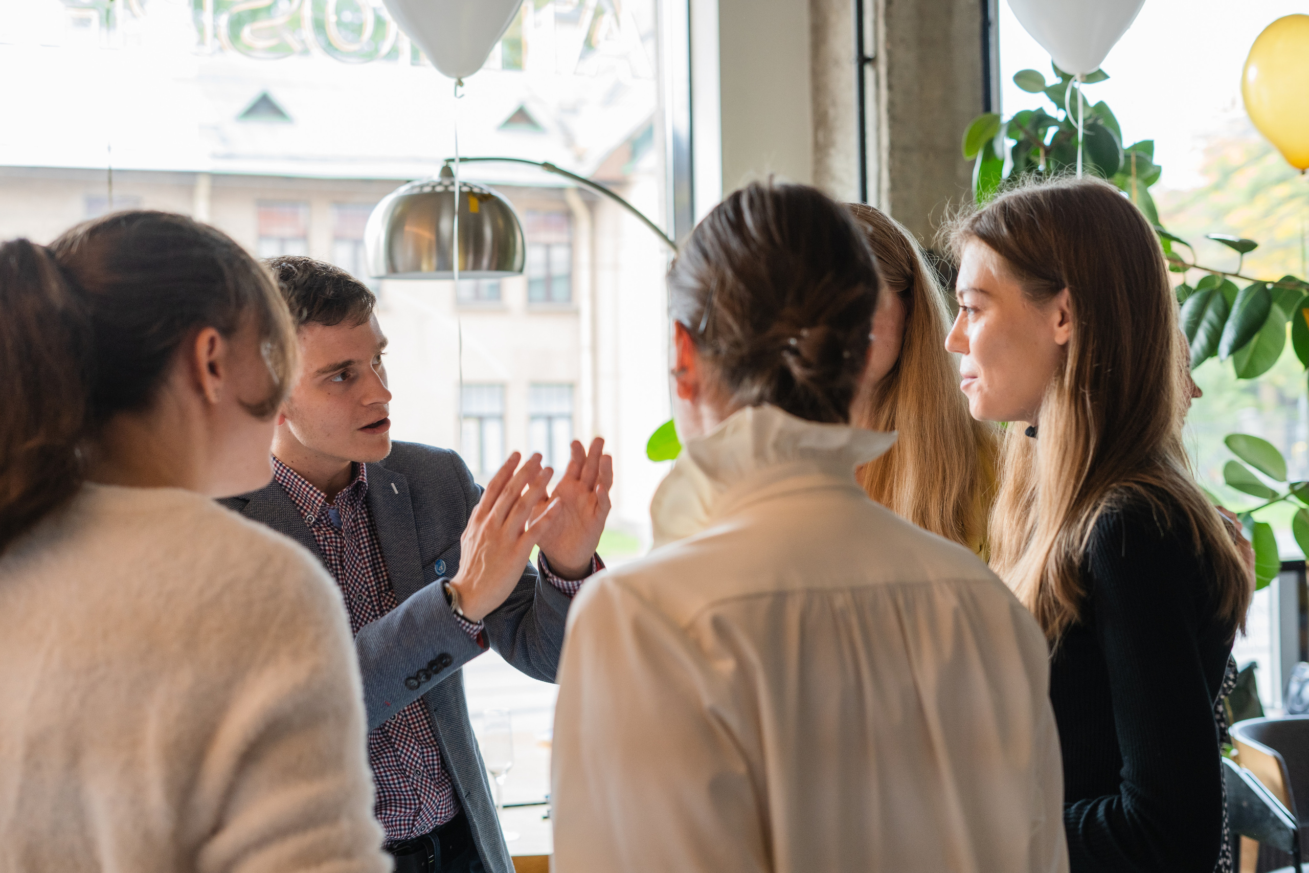 Корпоратив Teach Me English. Портретный фотограф в Москве и Санкт-Петербурге Арина Чех