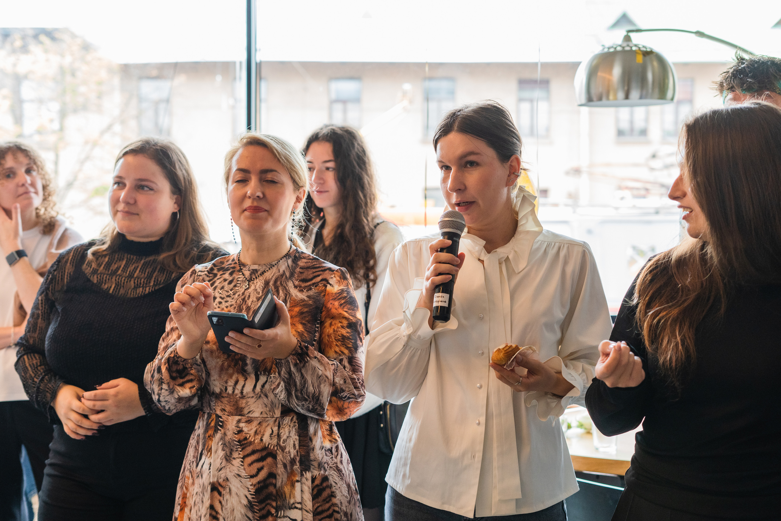 Корпоратив Teach Me English. Портретный фотограф в Москве и Санкт-Петербурге Арина Чех